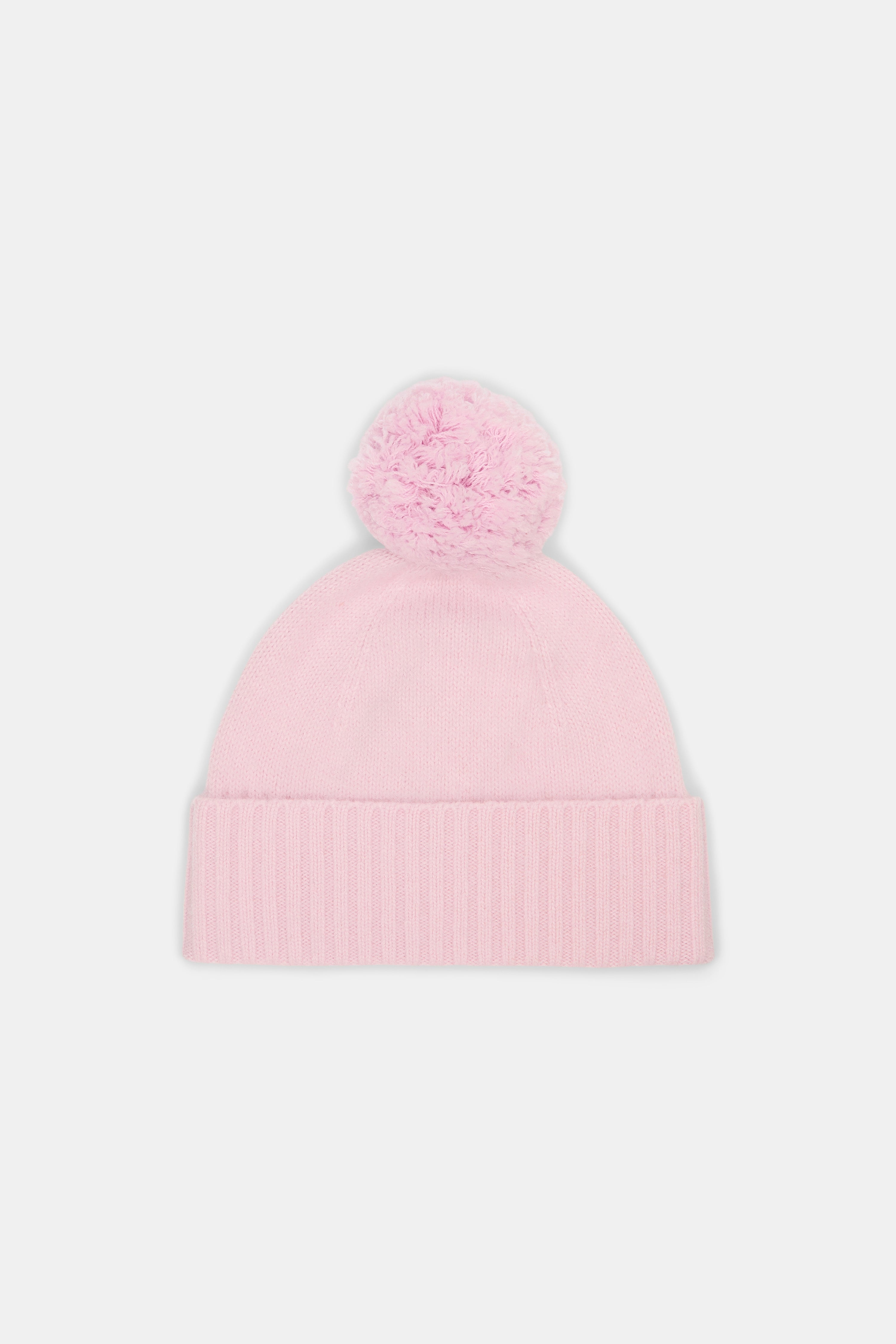FLUFFY STATEMENT beanie