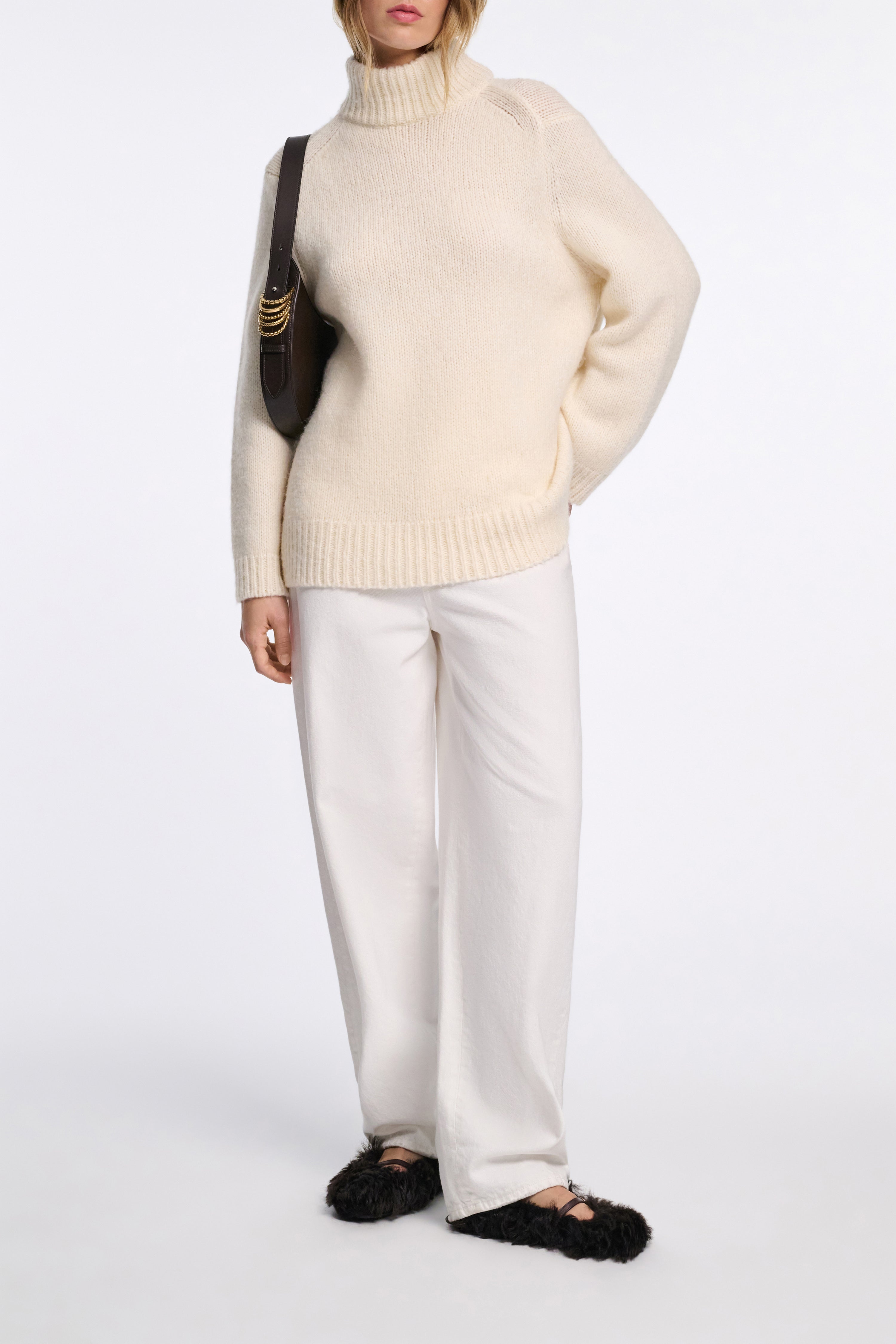 URBAN FAVORITES pullover