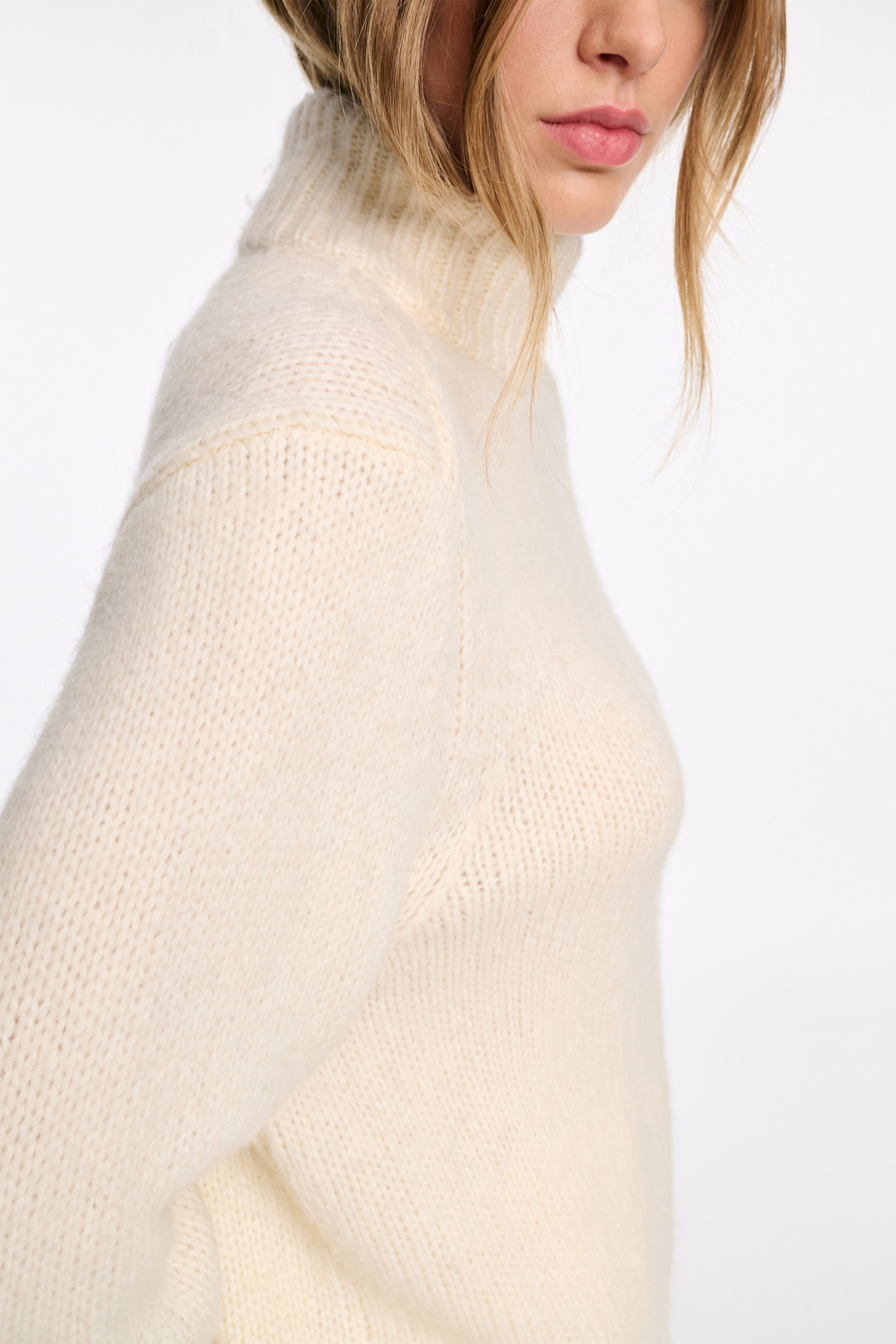 URBAN FAVORITES pullover