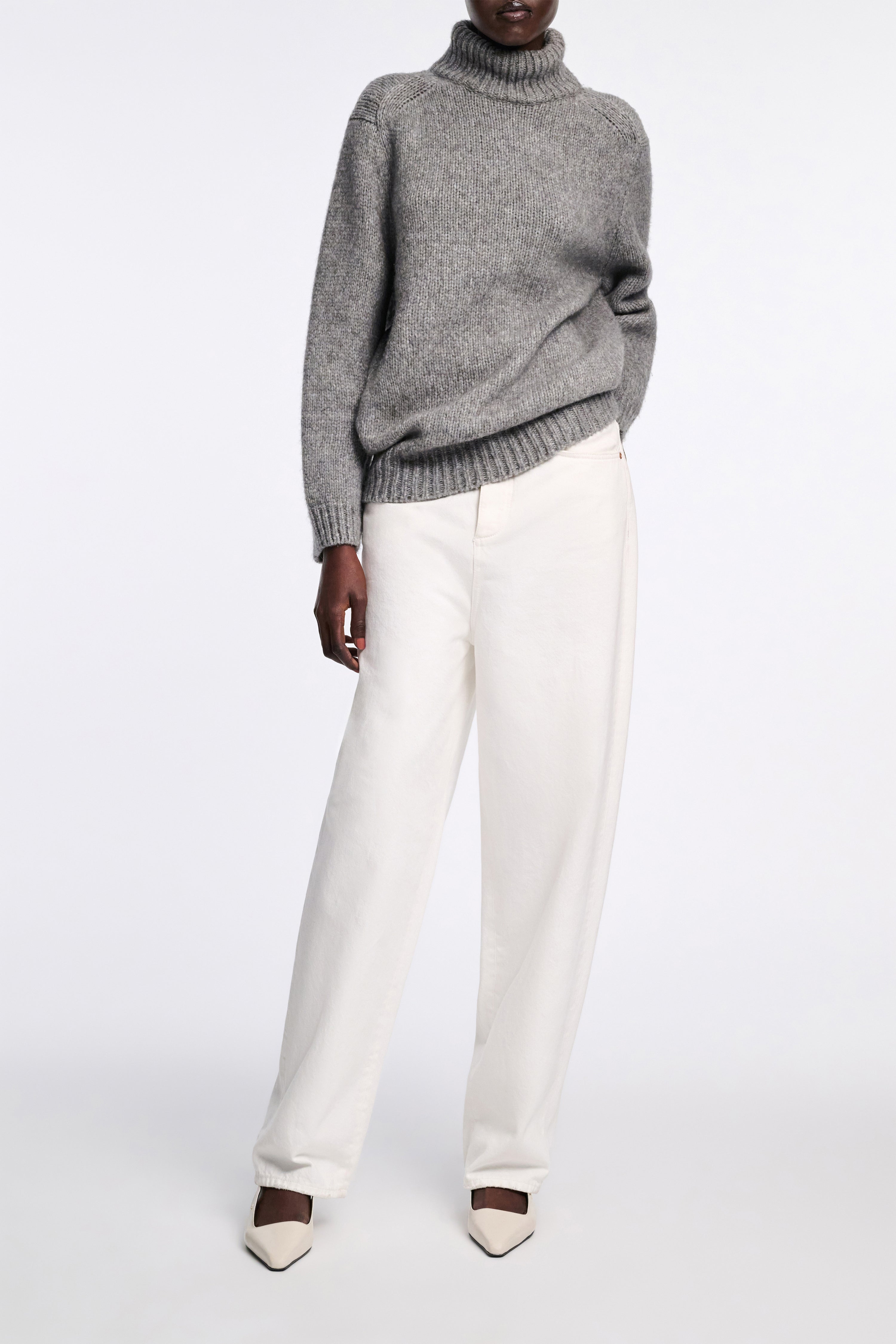 URBAN FAVORITES pullover
