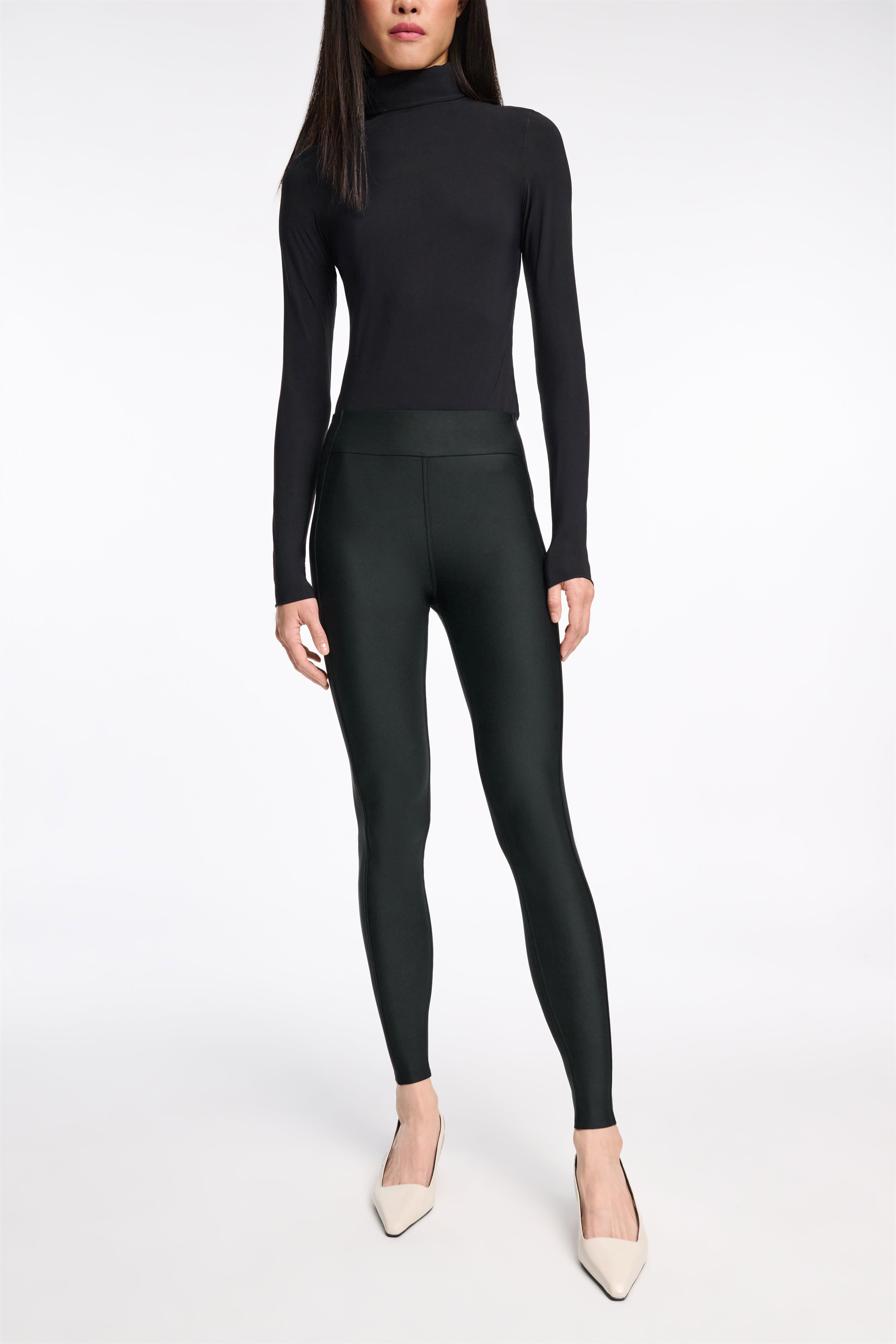 SHARP CUT pants