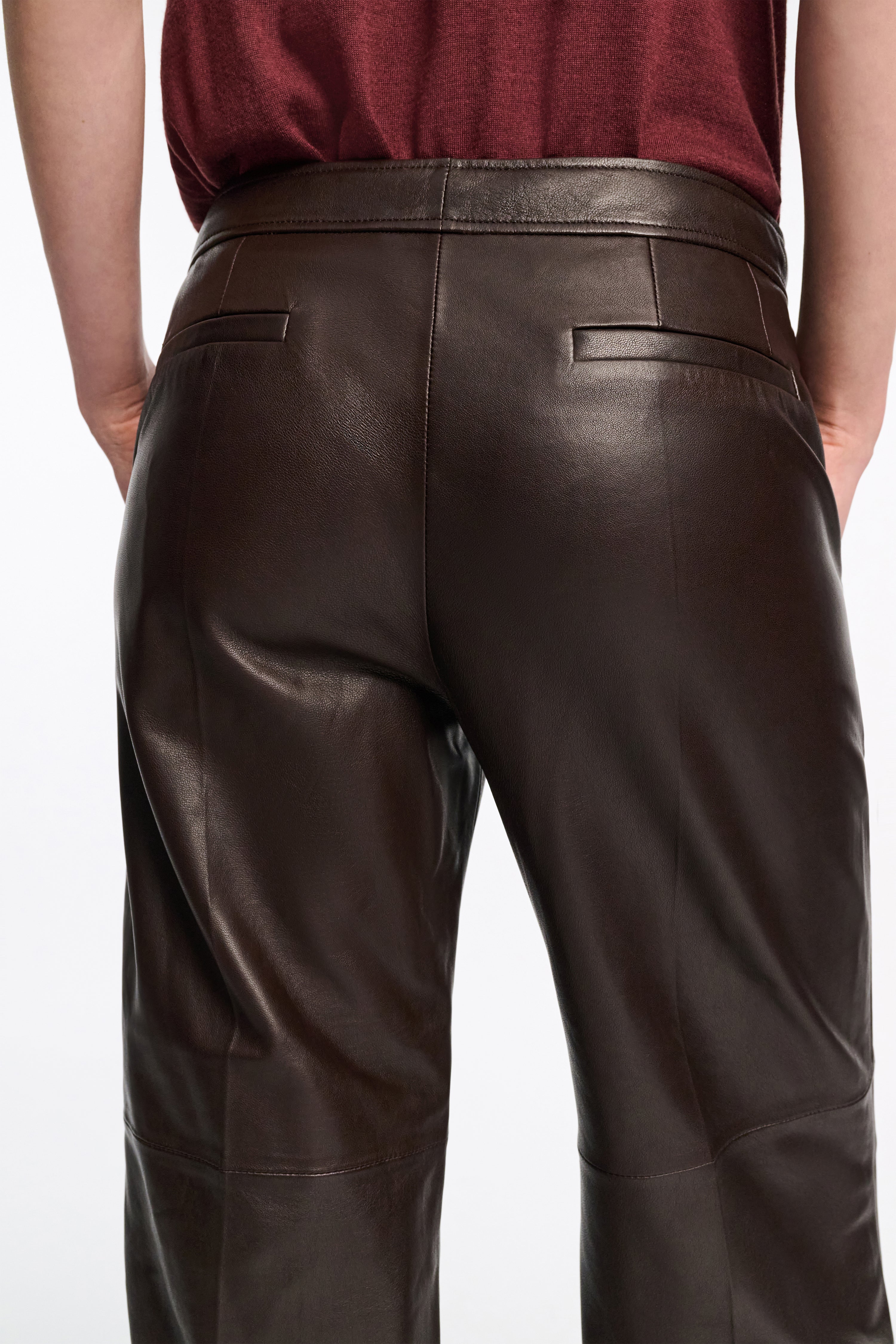 SLEEK STATEMENT pants