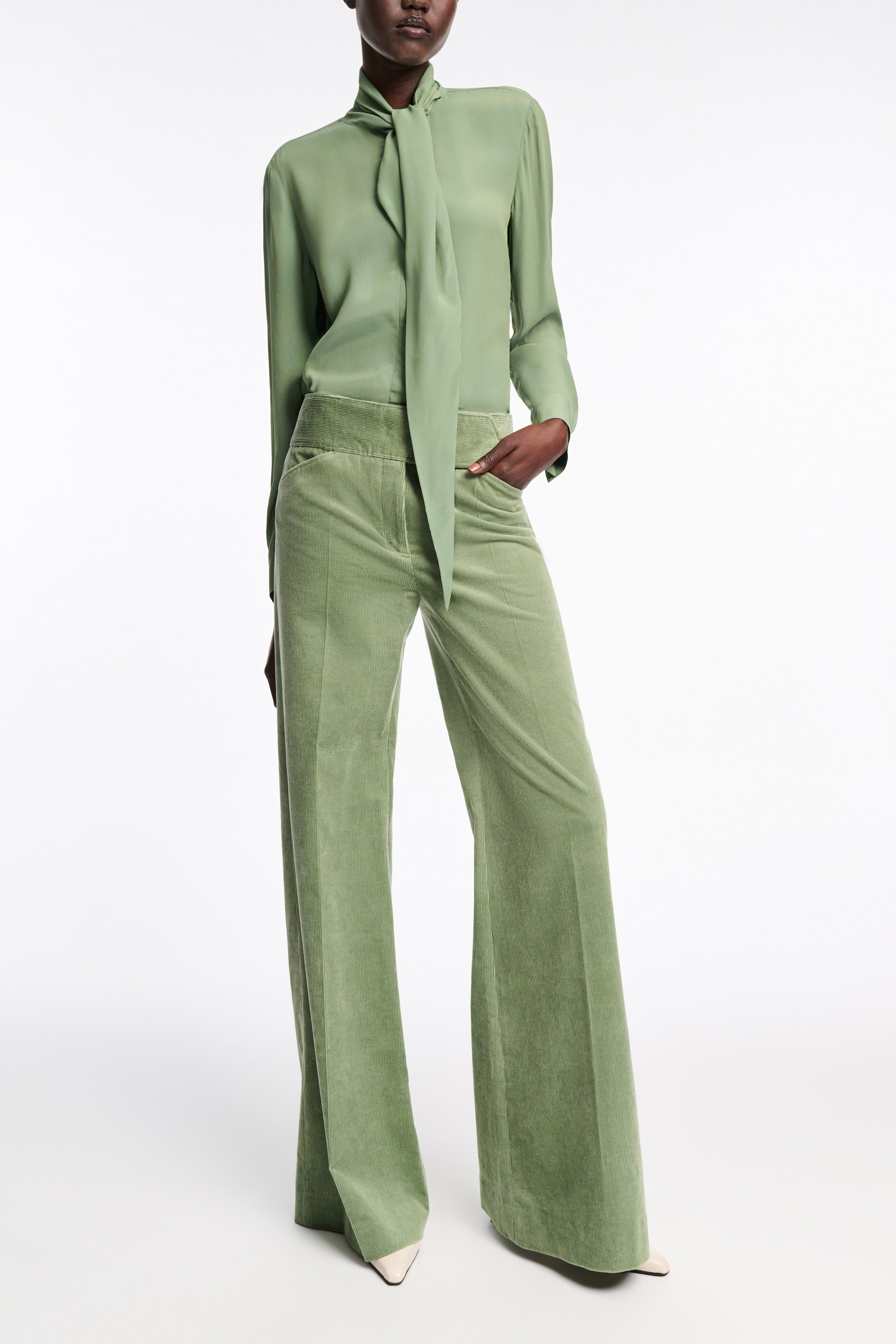 TWISTED STRUCTURE pants