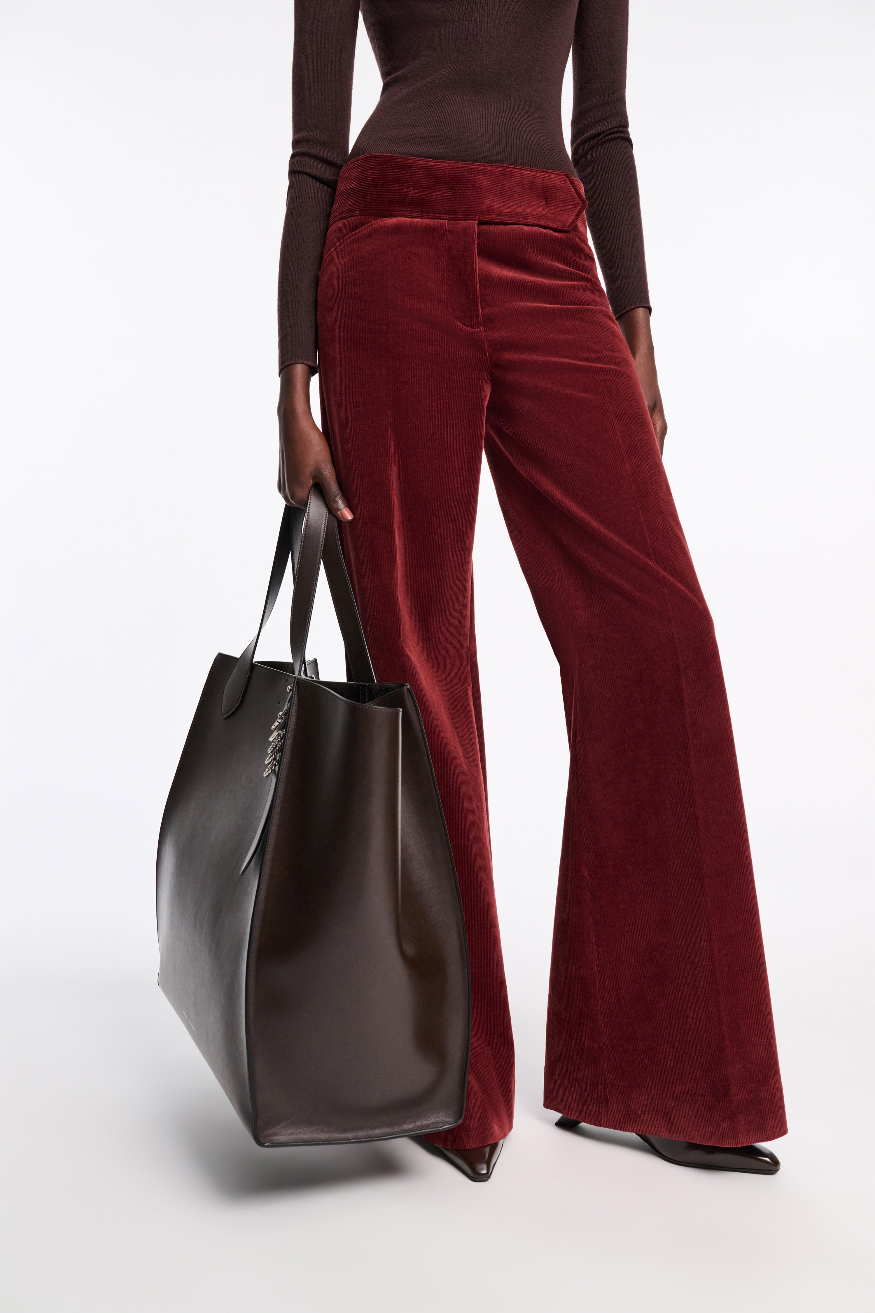 TWISTED STRUCTURE pants