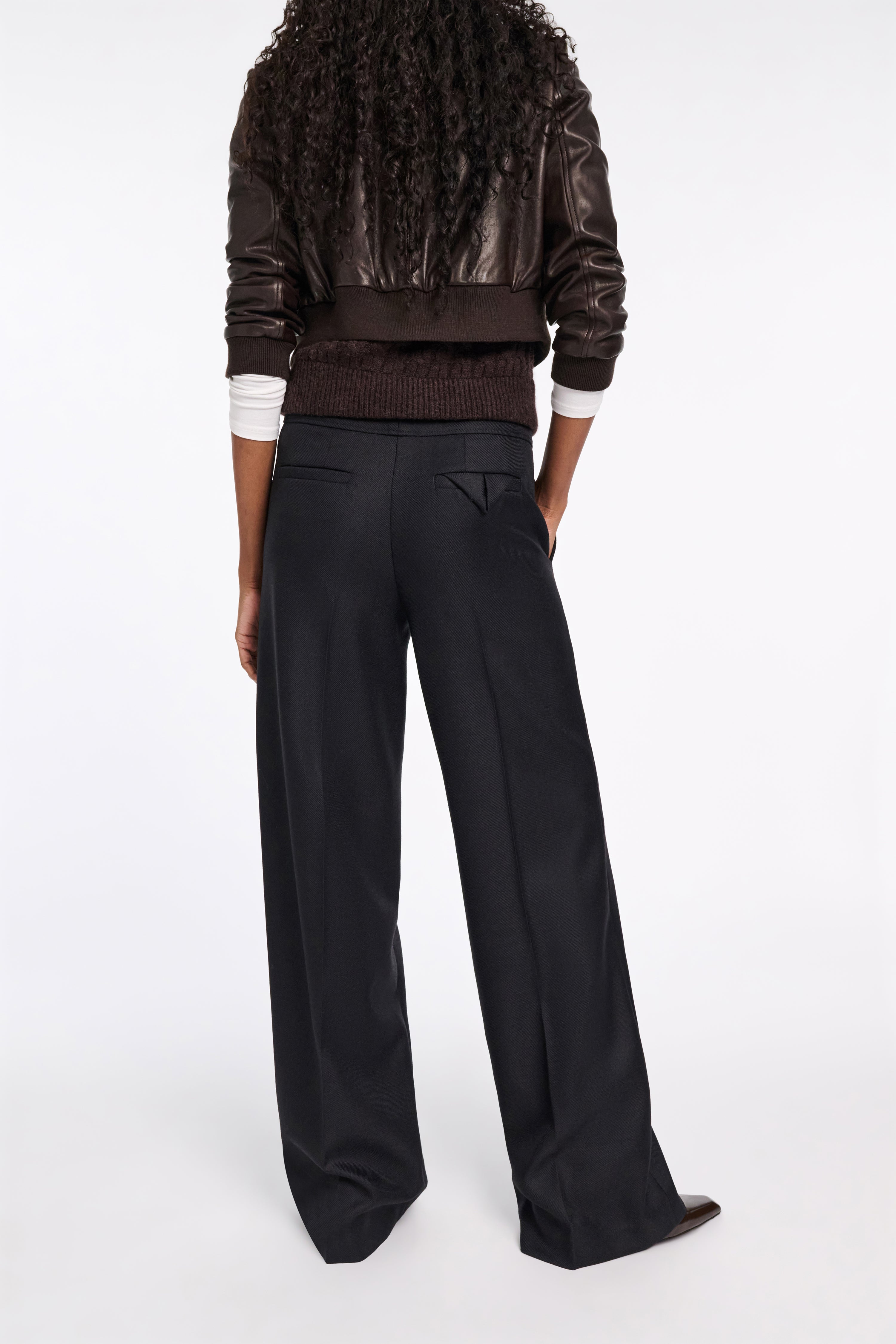 STRIKING COOLNESS pants