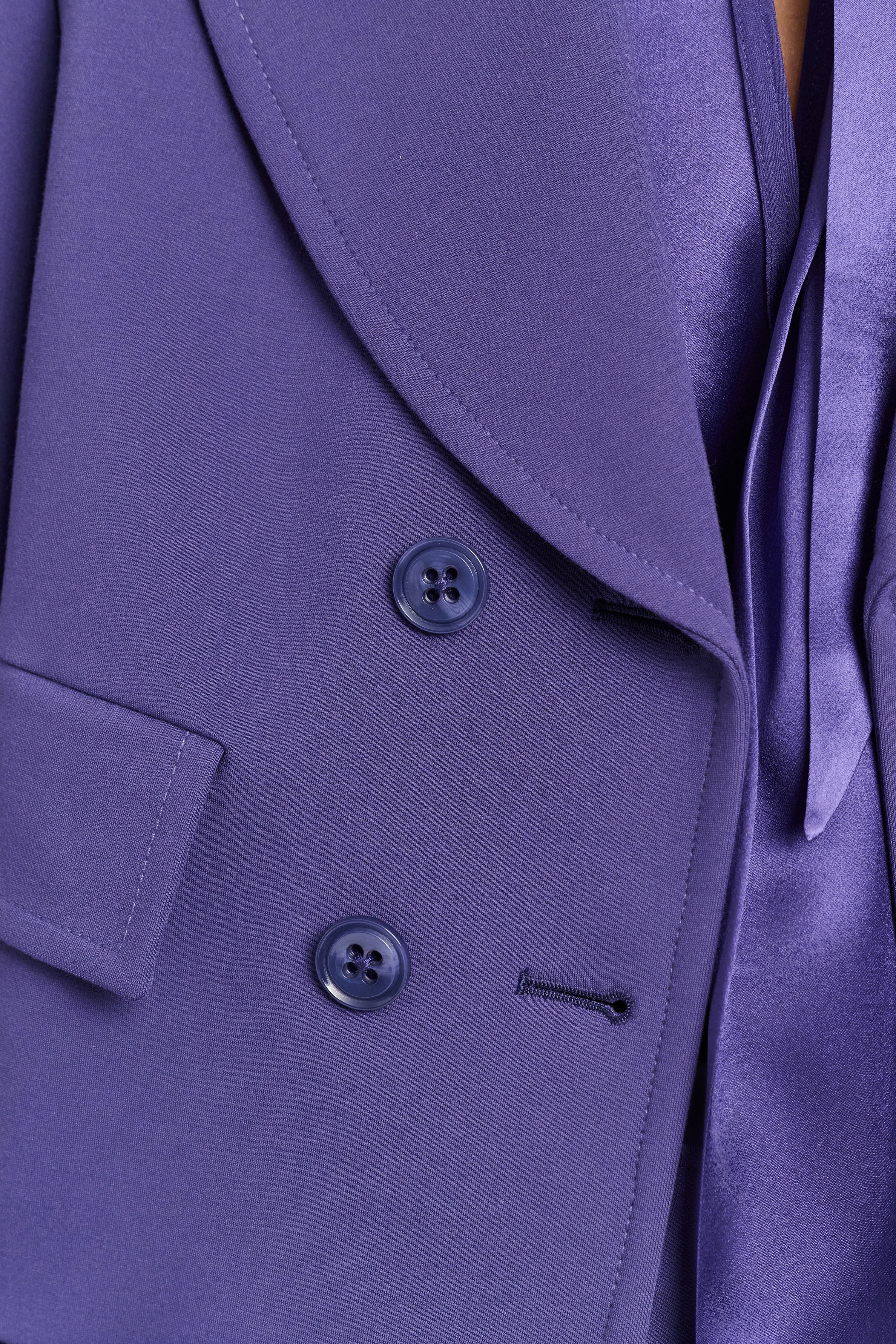 EMOTIONAL ESSENCE jacket