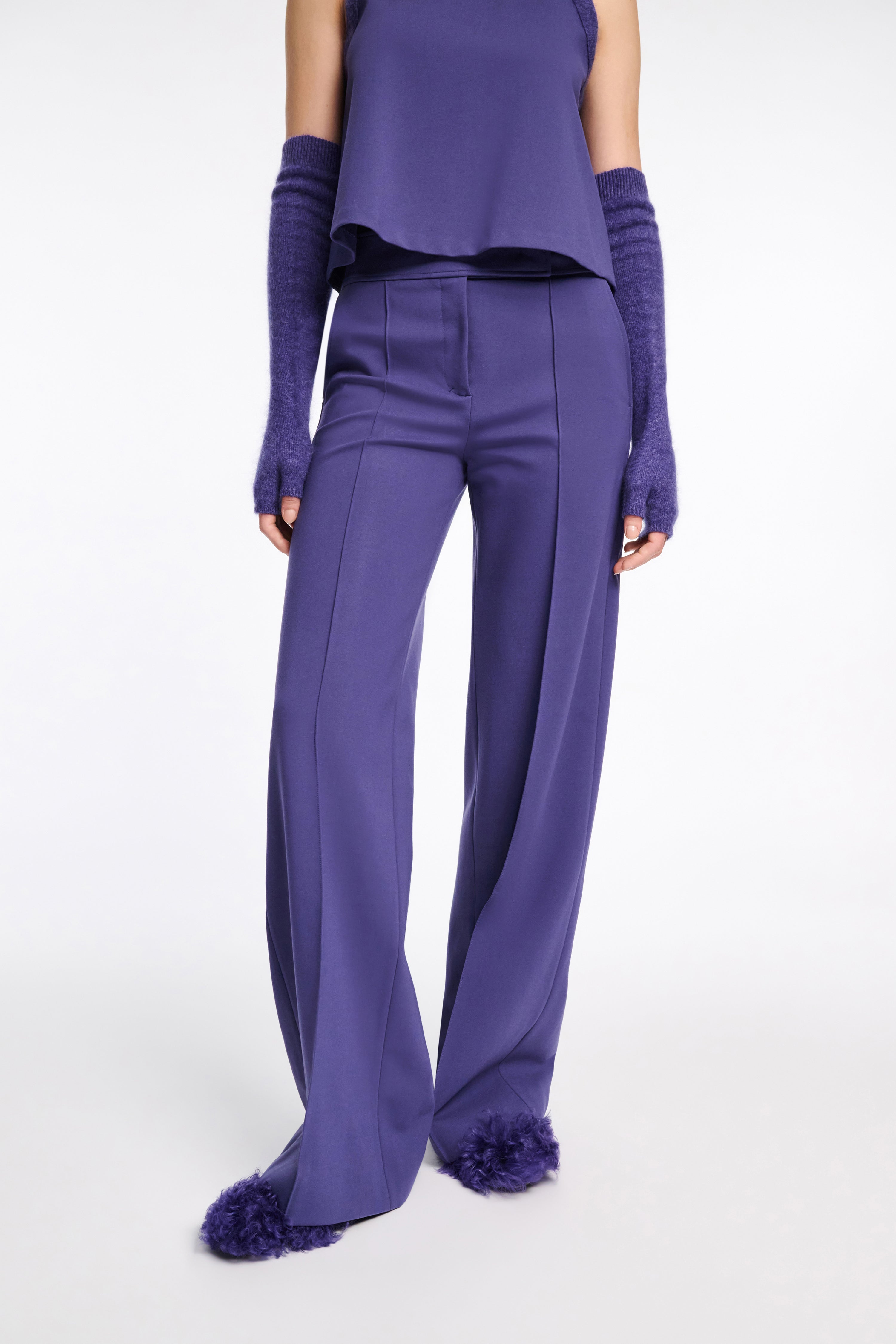 EMOTIONAL ESSENCE pants