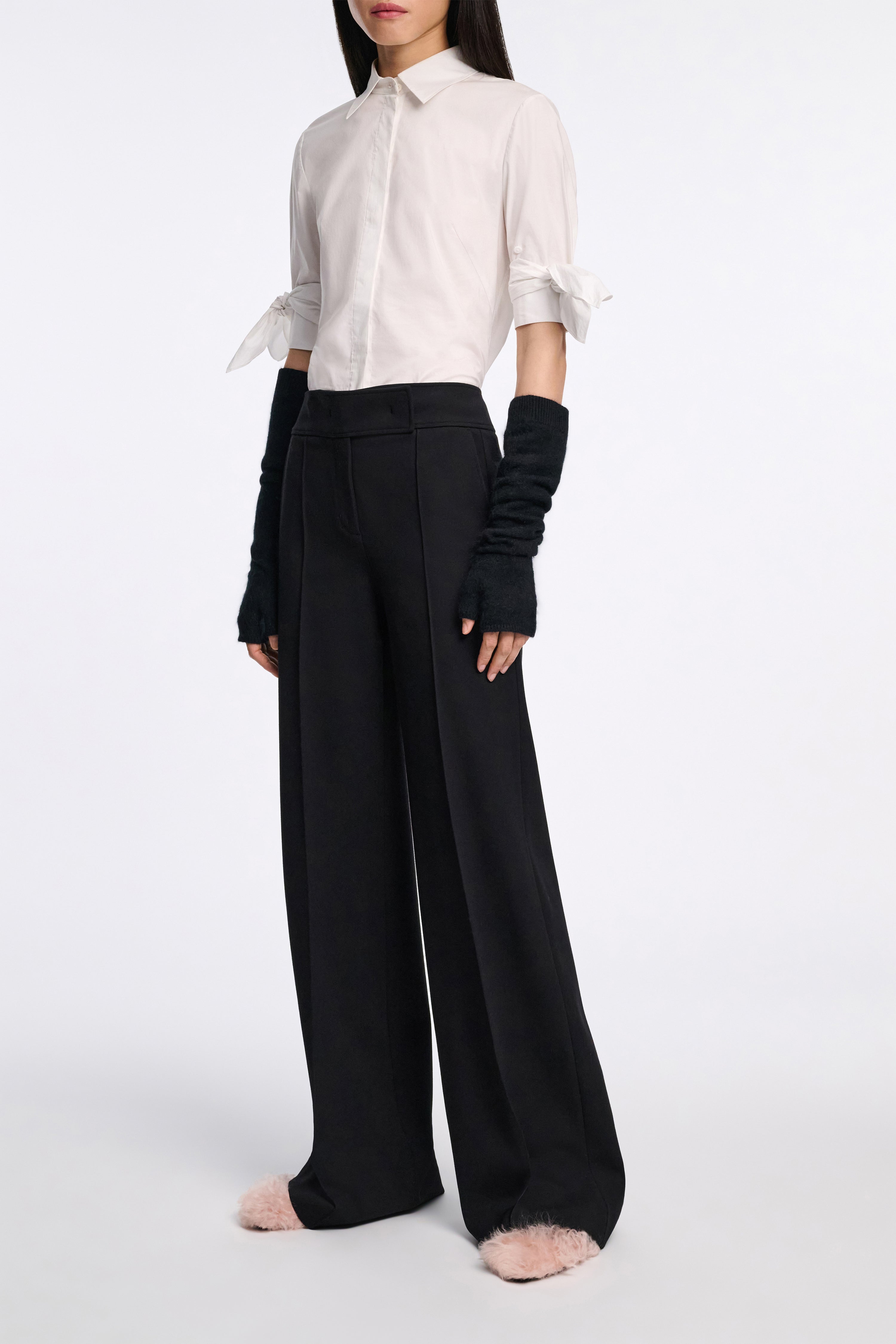 EMOTIONAL ESSENCE pants
