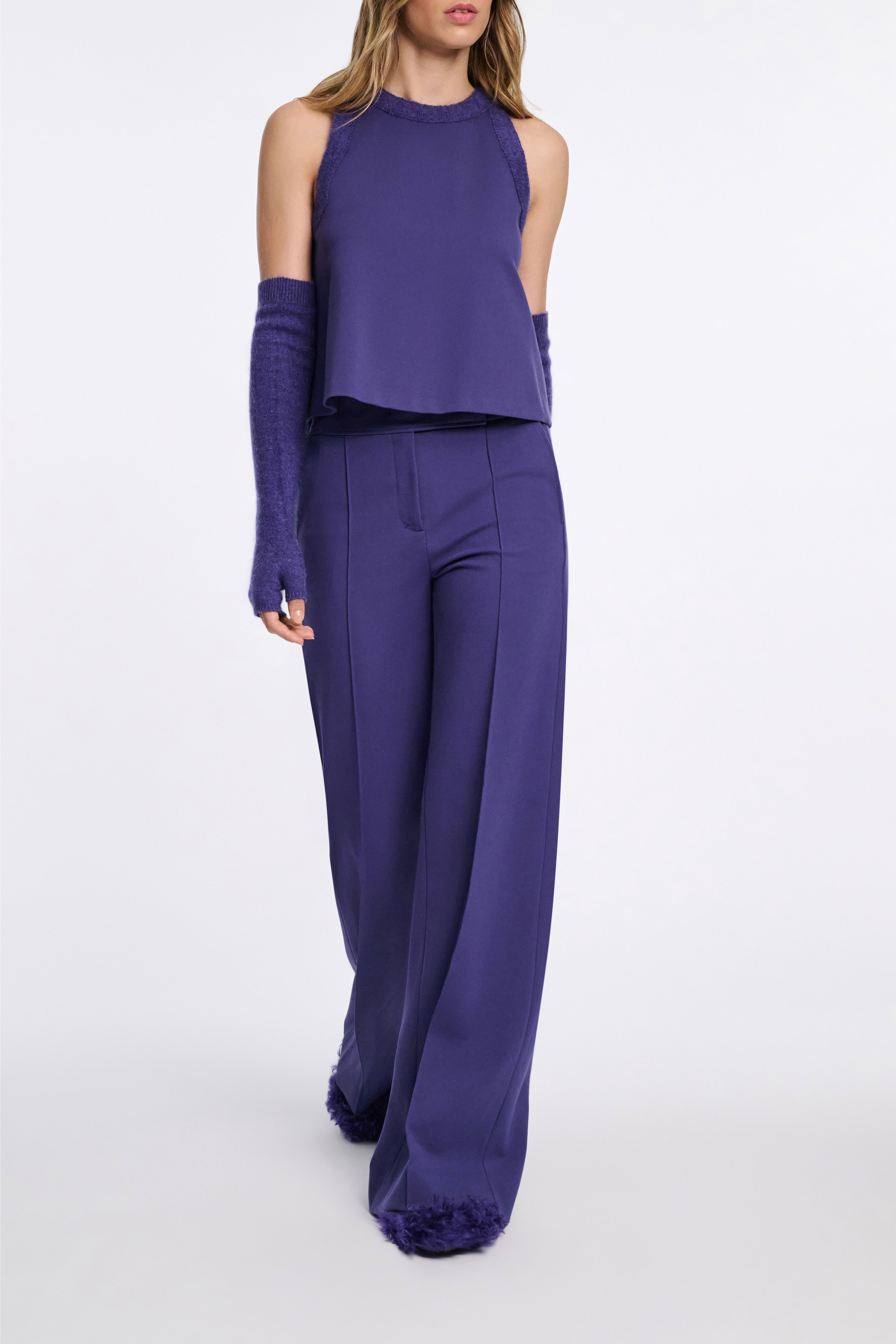 EMOTIONAL ESSENCE top