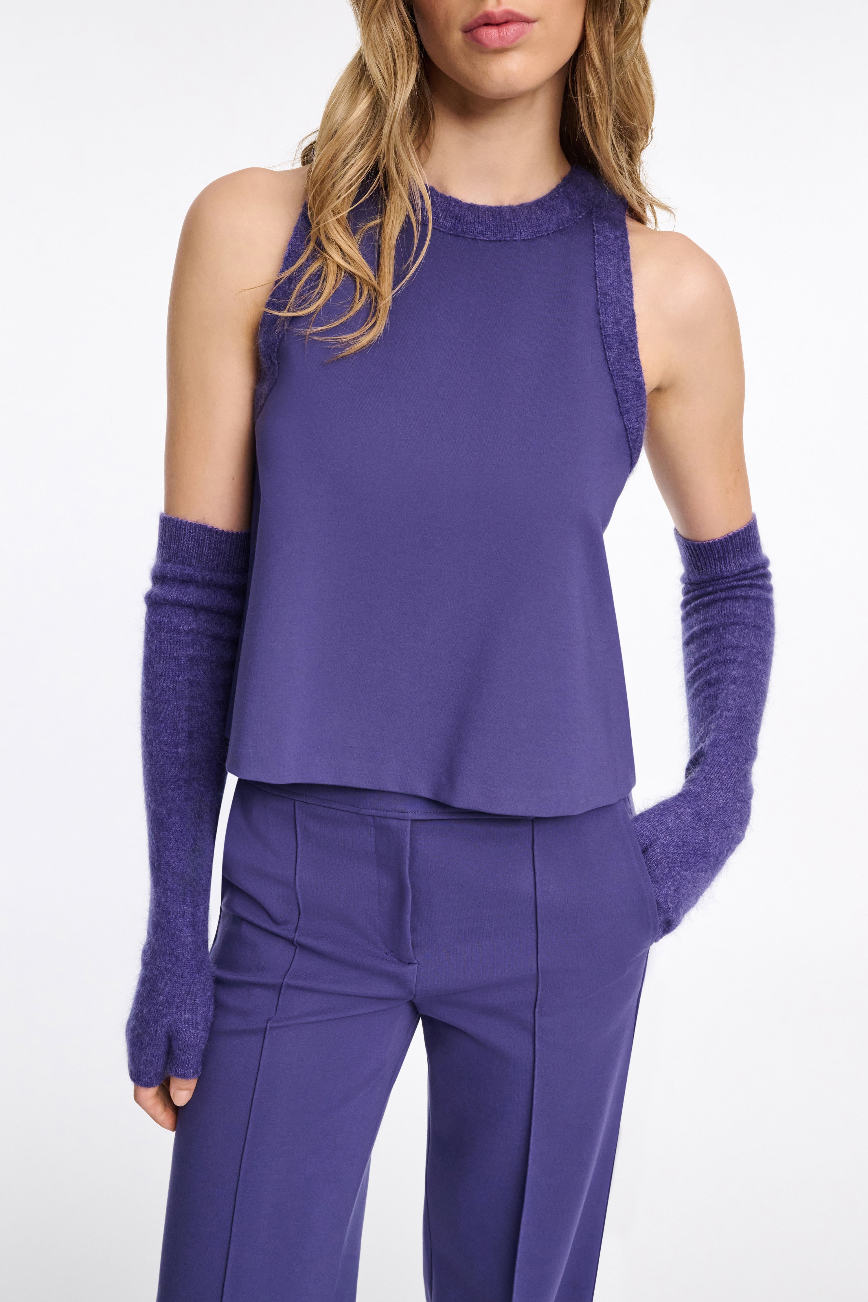 EMOTIONAL ESSENCE top