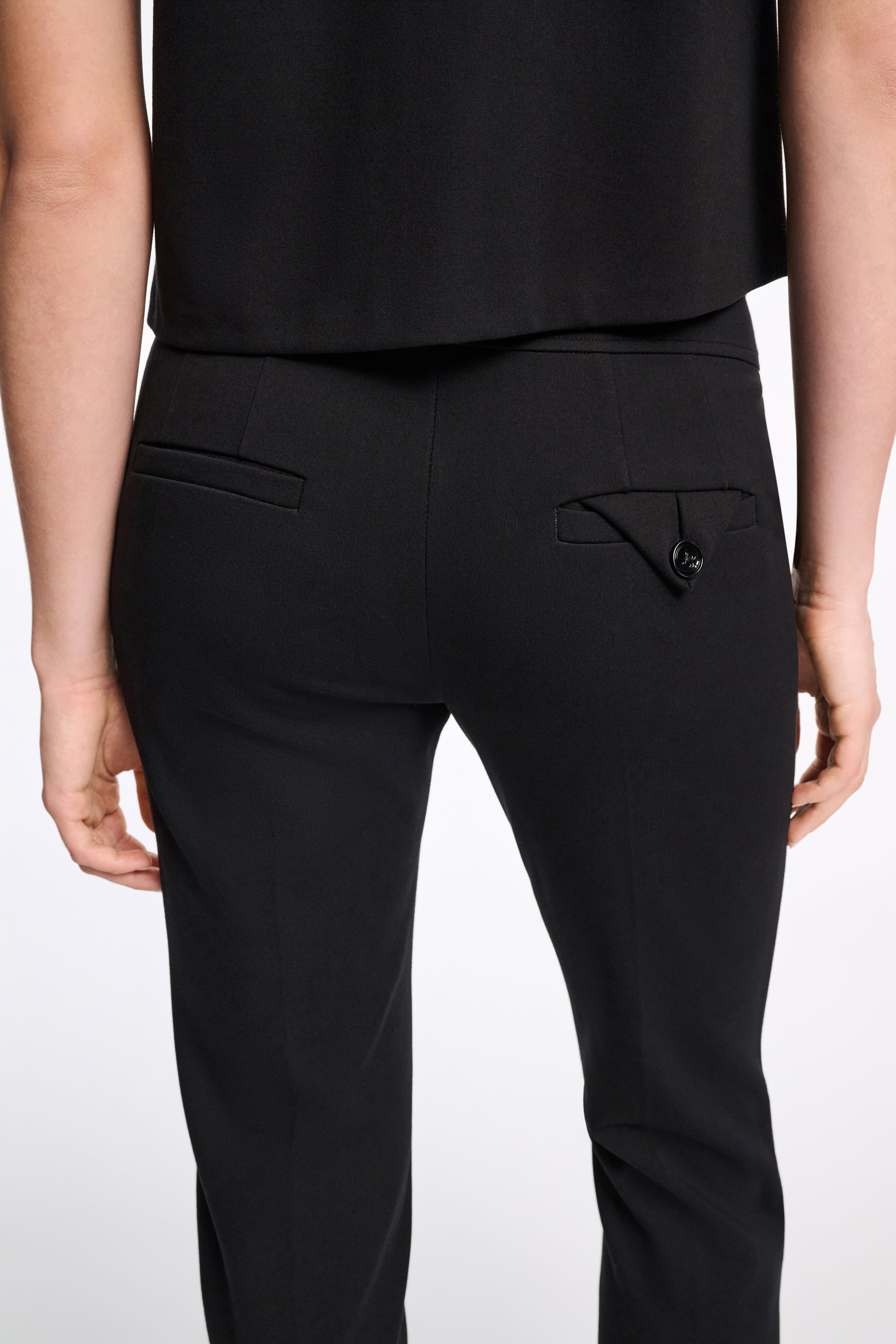 EMOTIONAL ESSENCE pants
