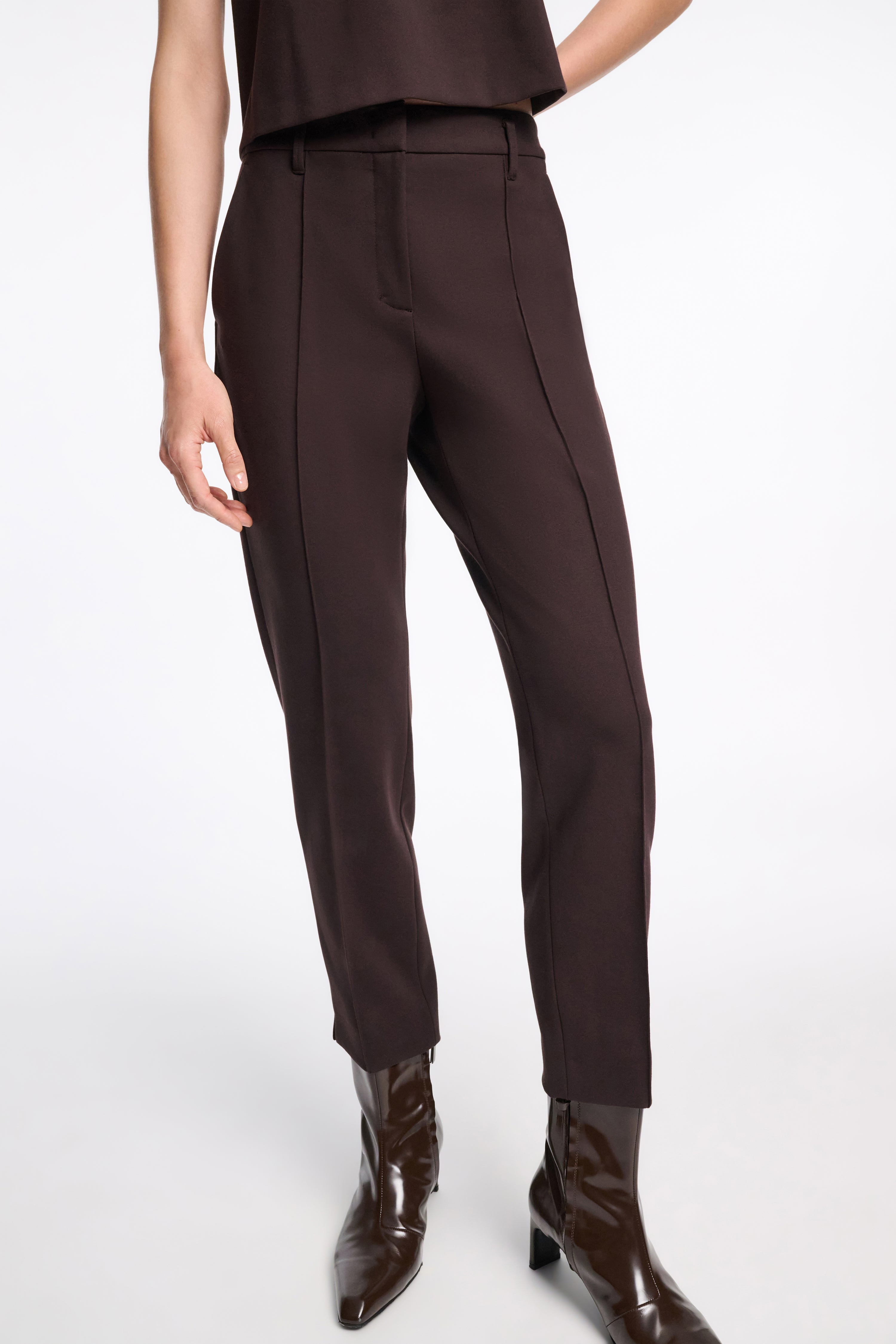 EMOTIONAL ESSENCE pants