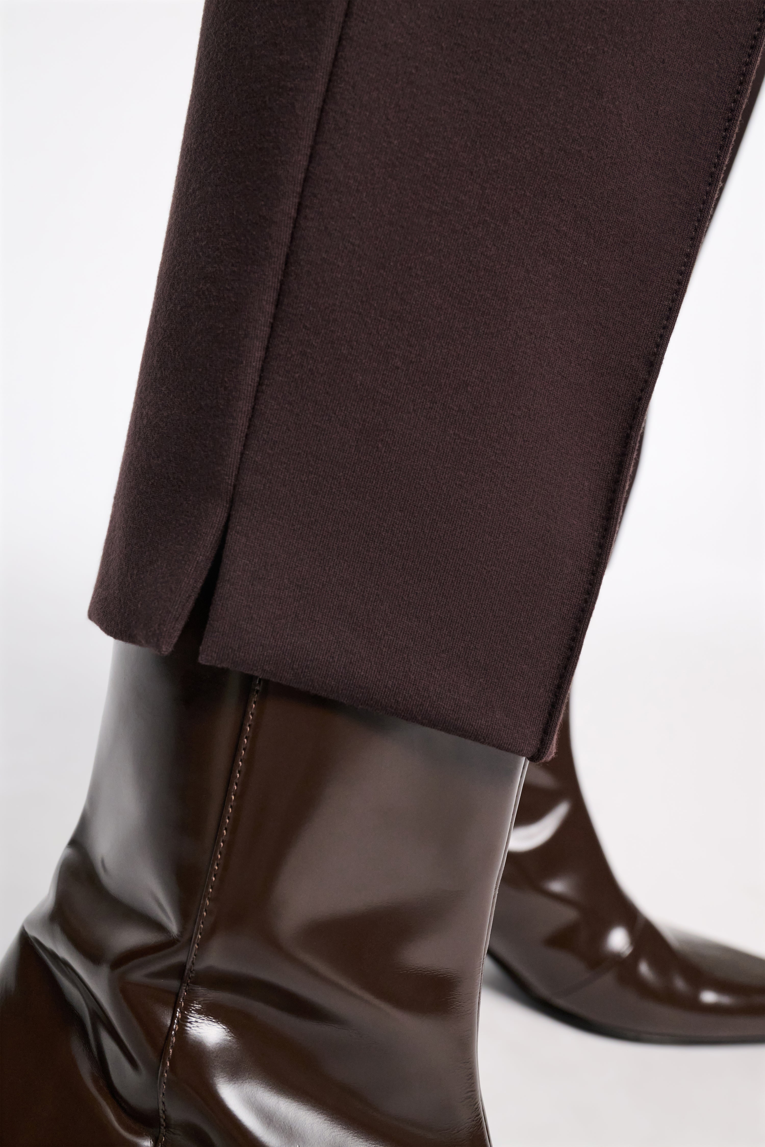 EMOTIONAL ESSENCE pants