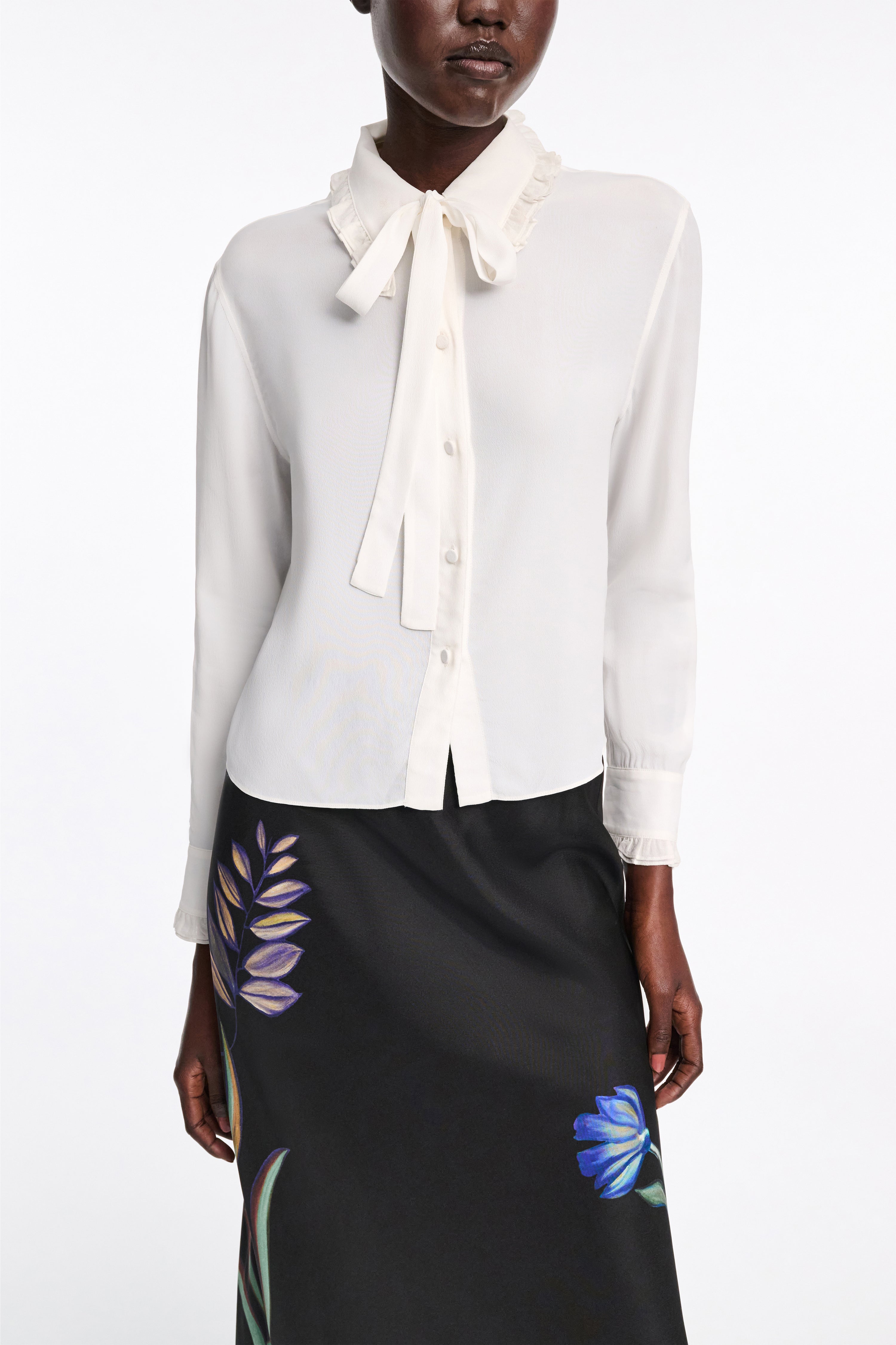 SOFT VIBES blouse