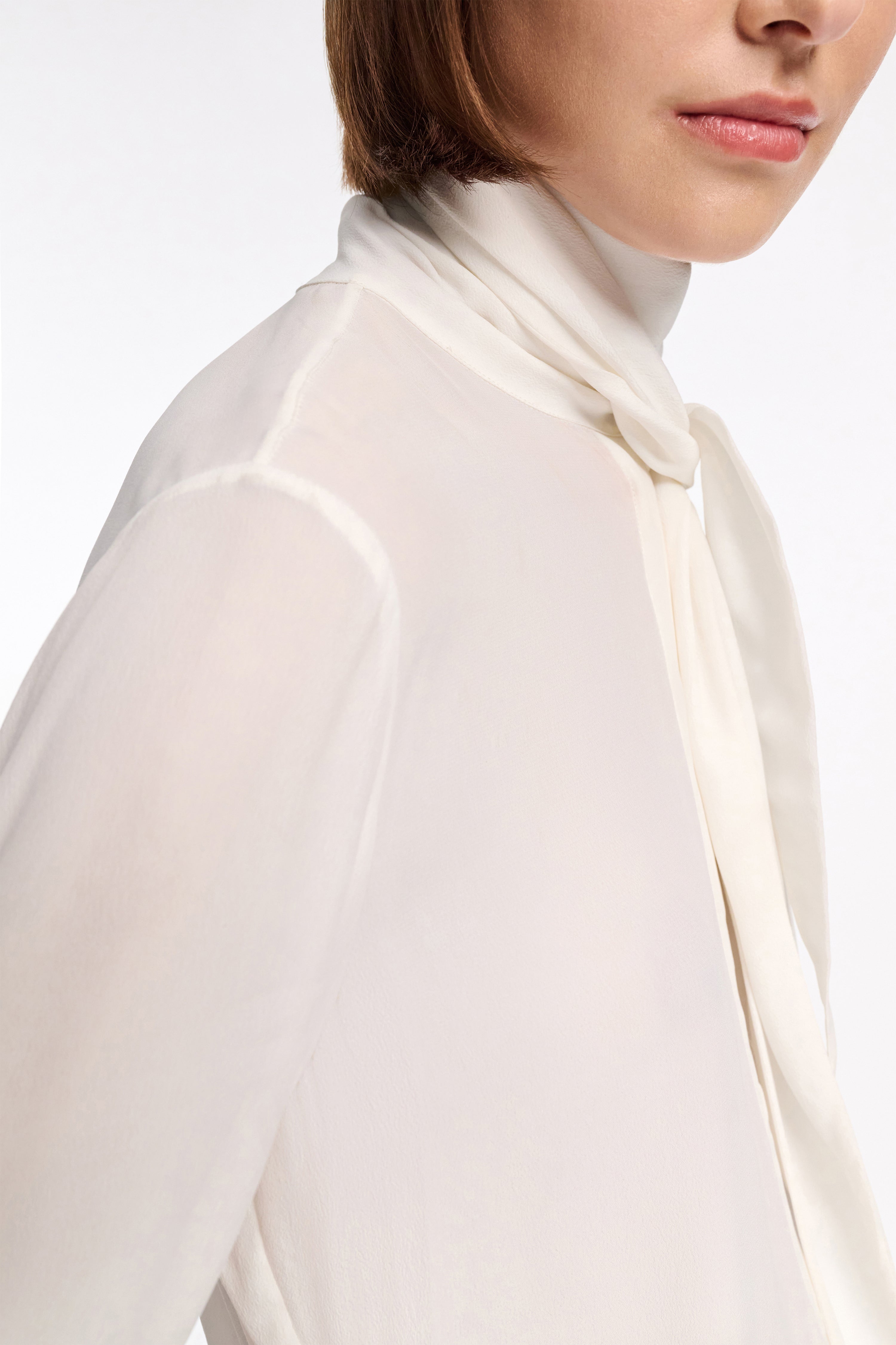SOFT VIBES blouse