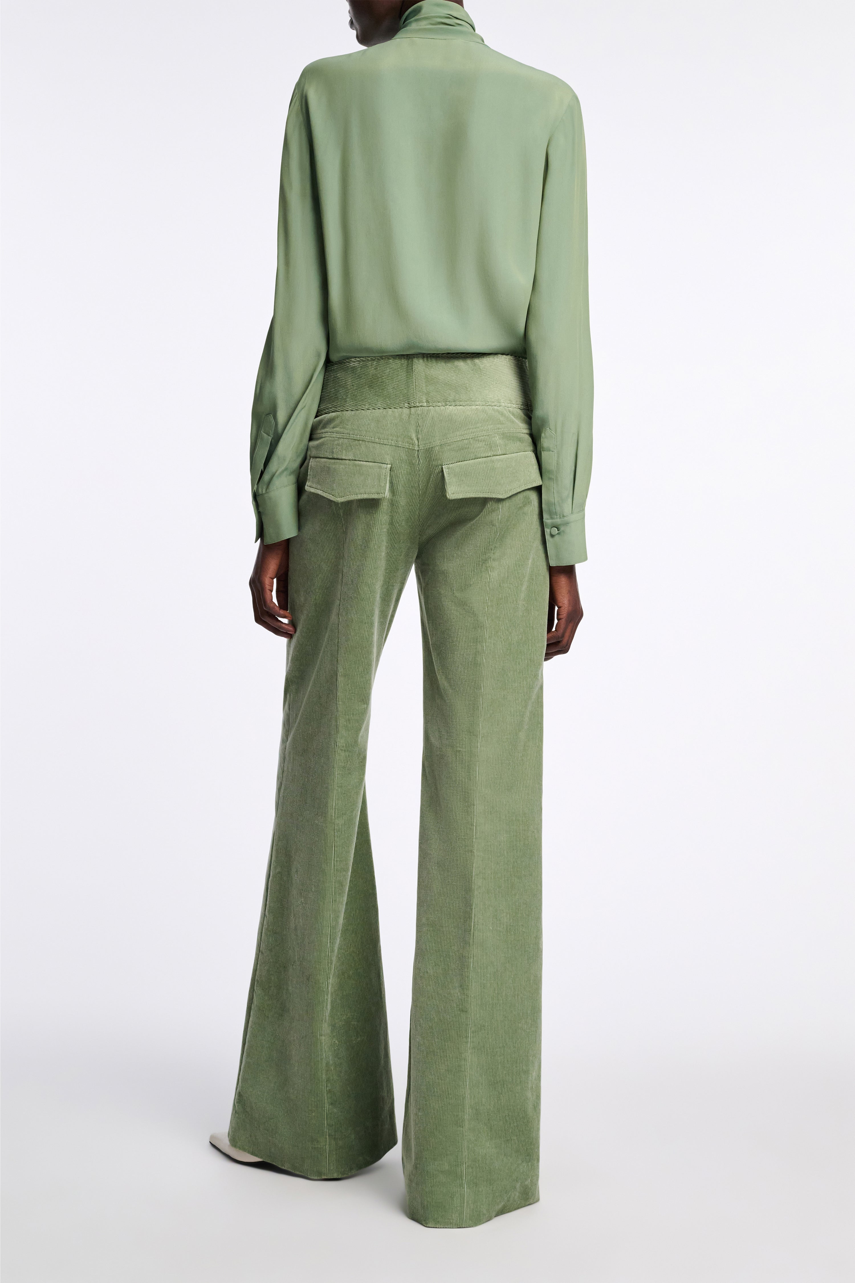 SOFT VIBES blouse