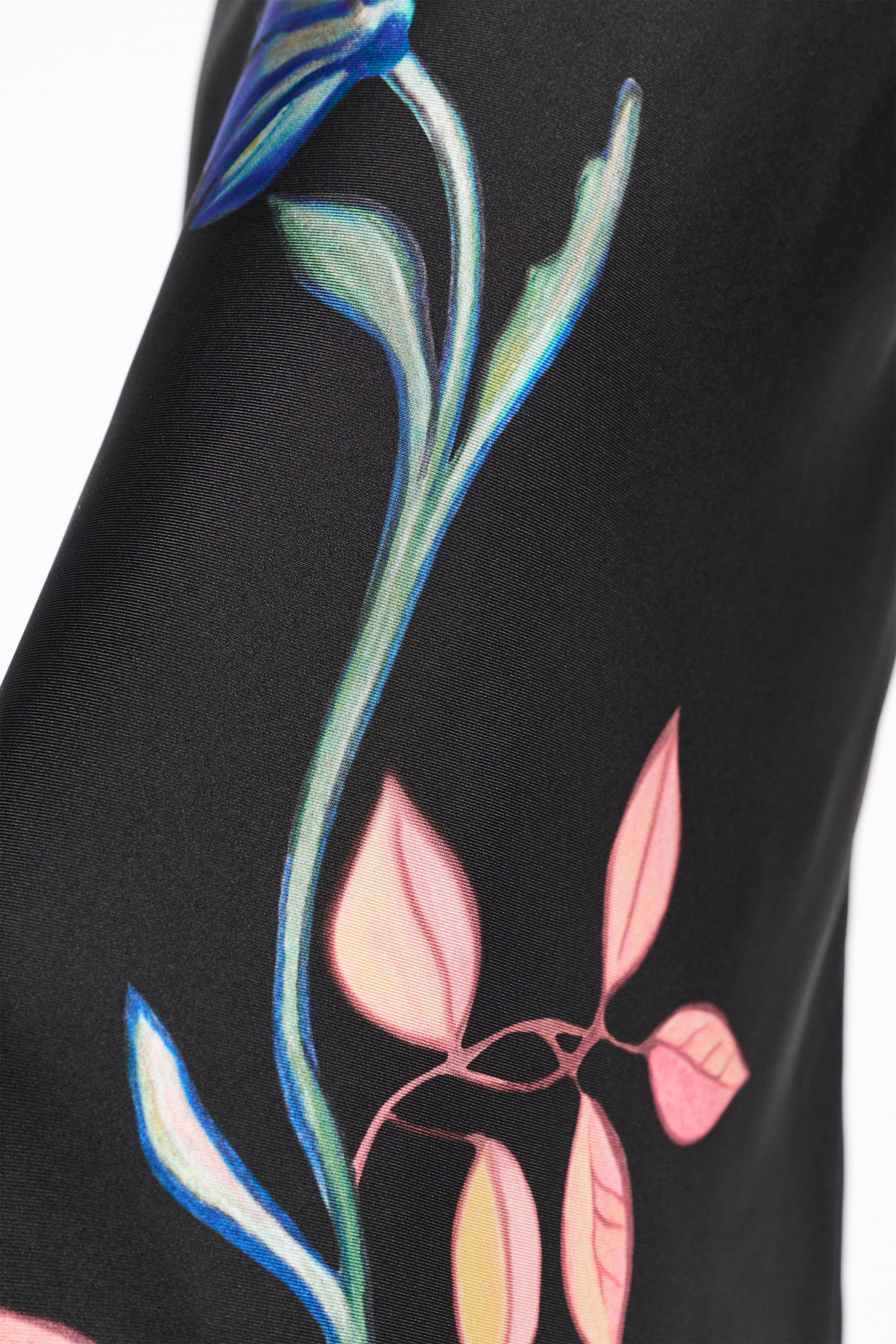 SEDUCTIVE BLOOM skirt