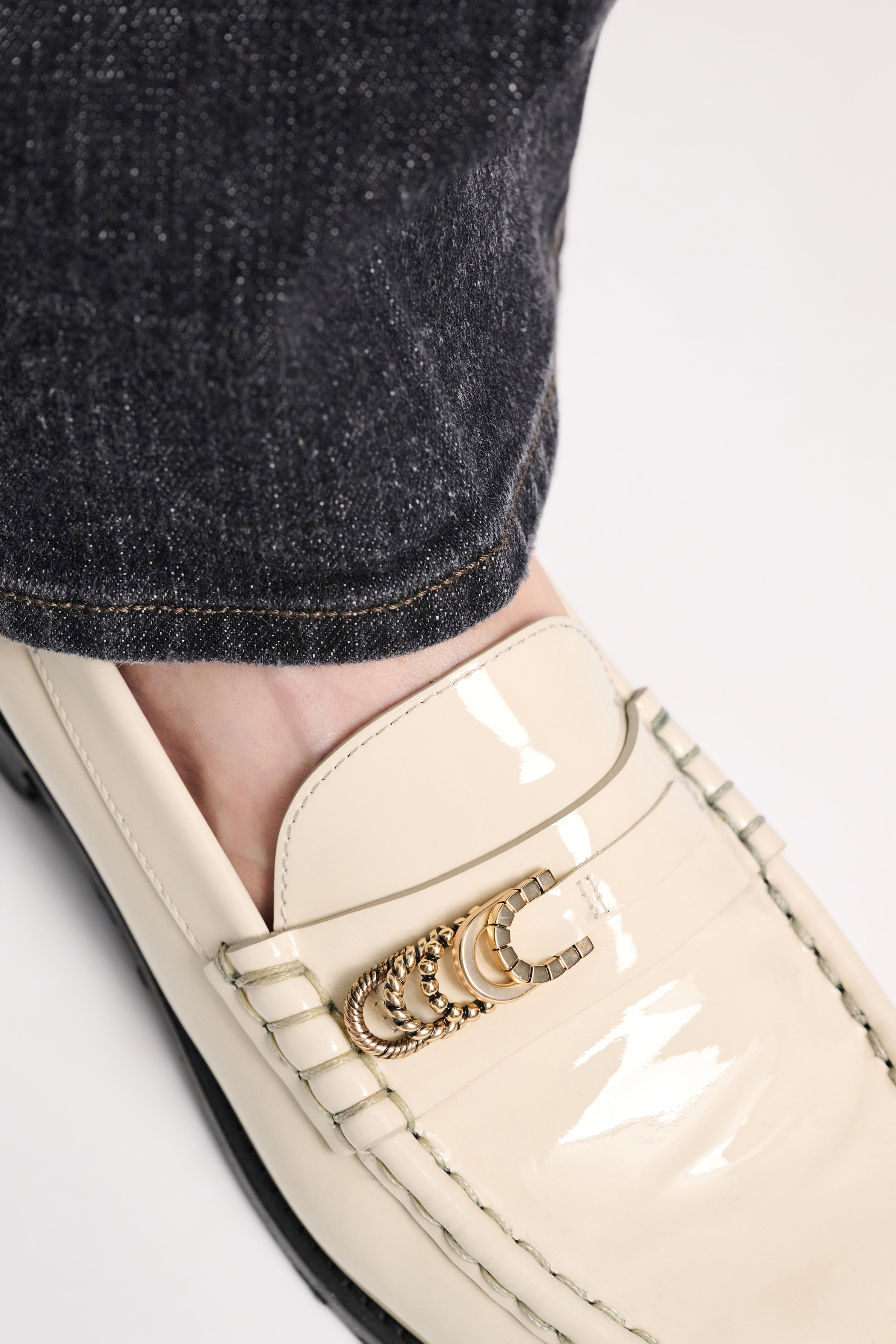 GLOSSY SHINE loafer