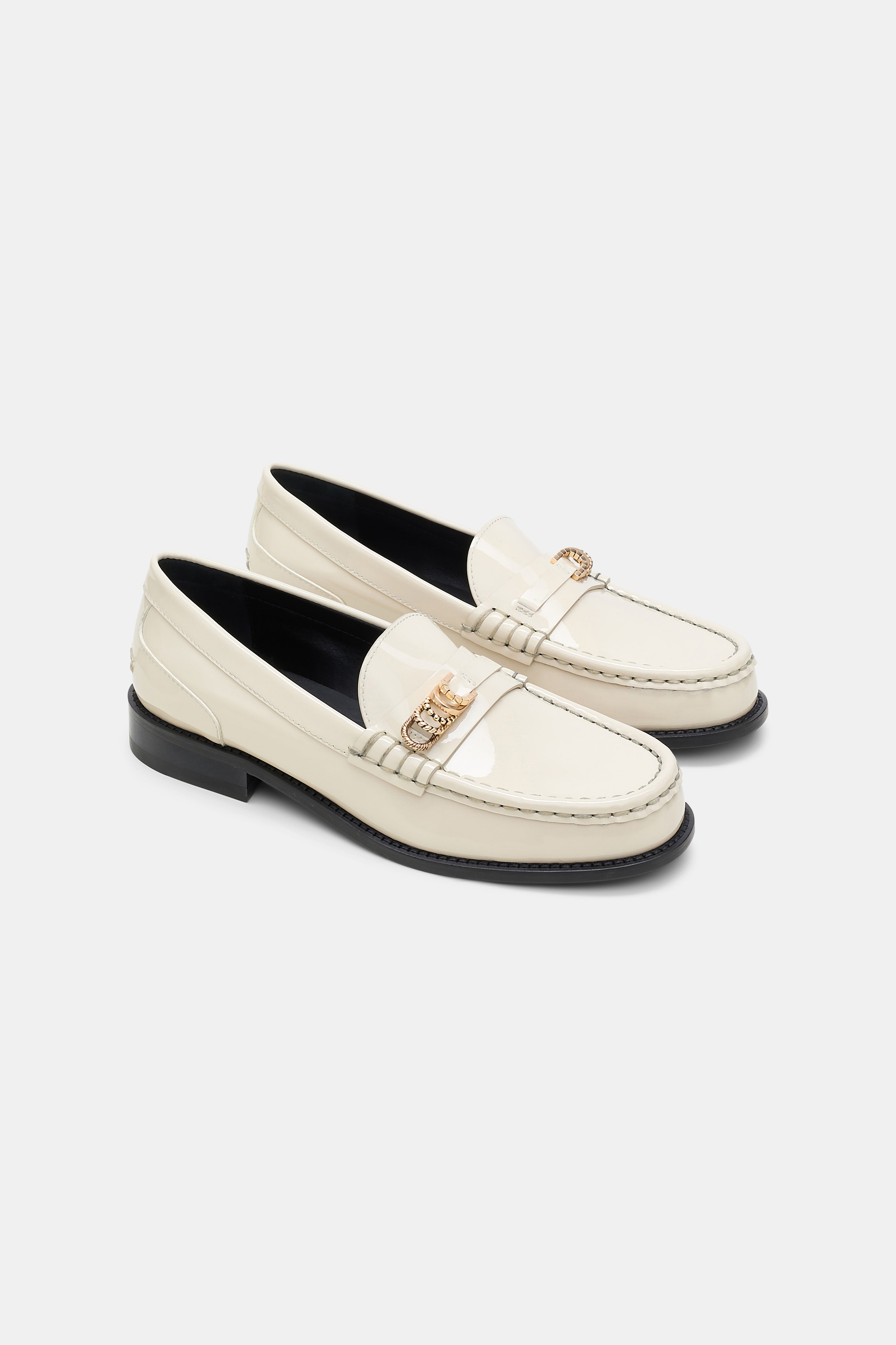GLOSSY SHINE loafer