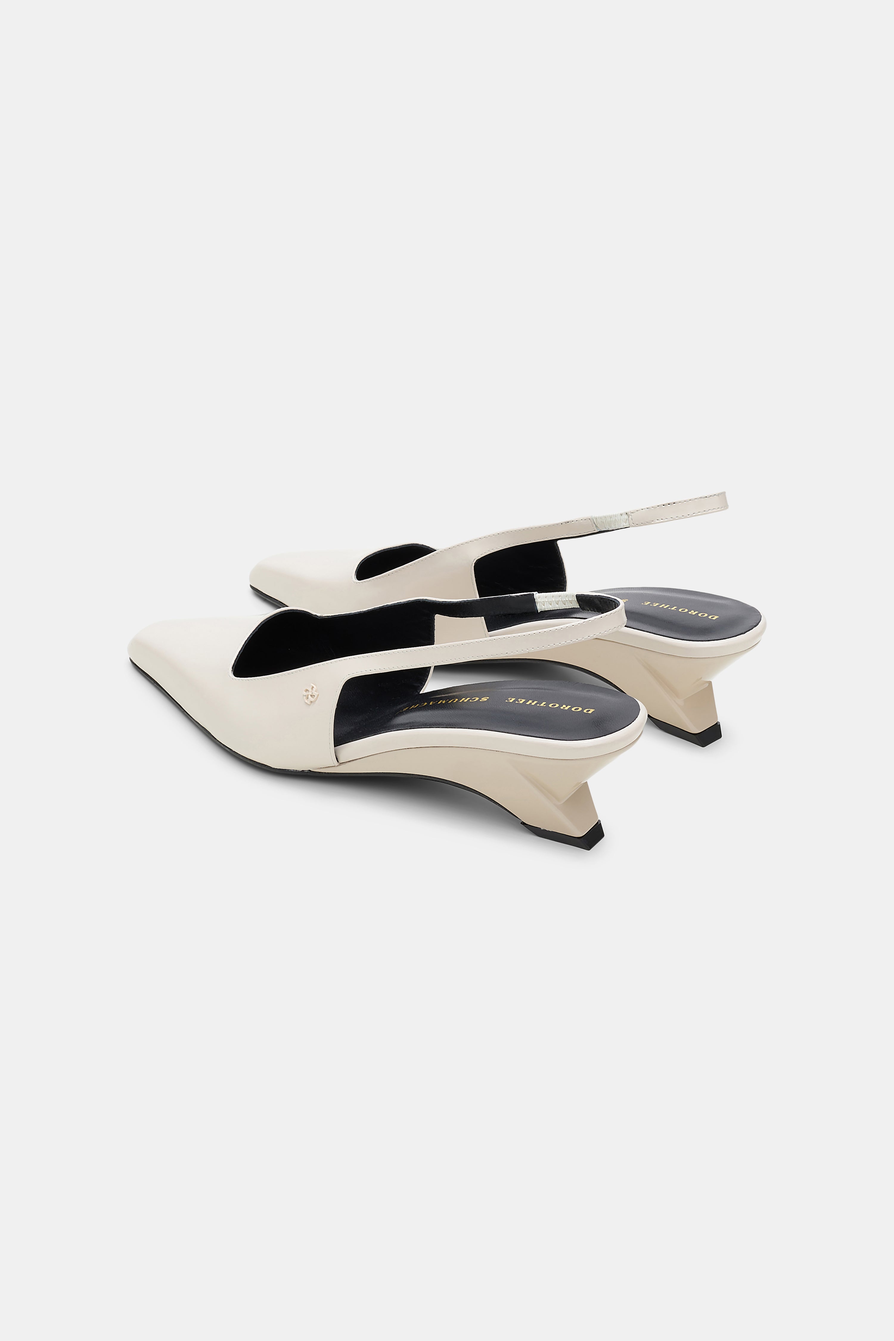 SUBTLE SHINE Wedge Slingback