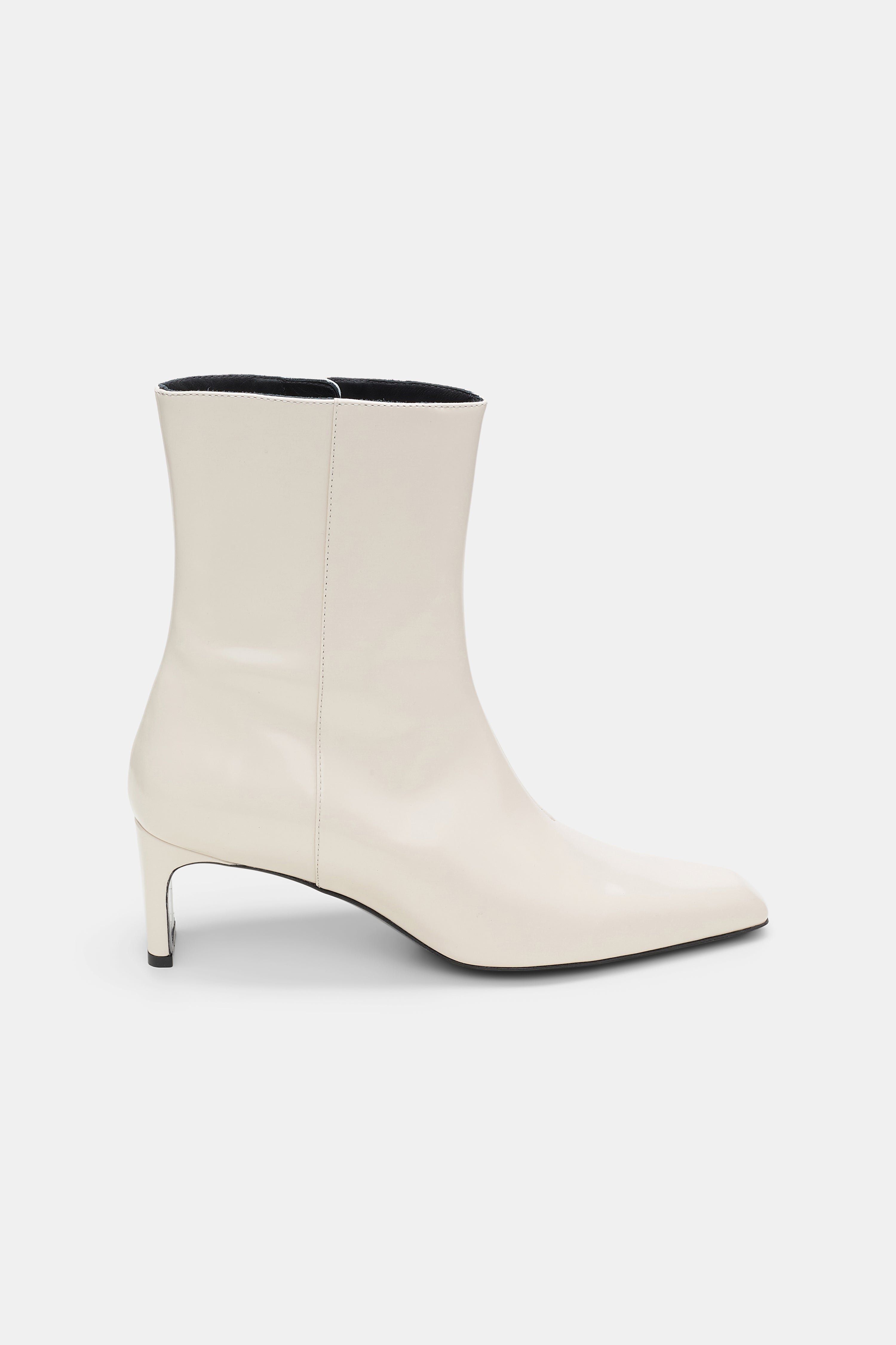 SUBTLE SHINE Ankle Boot