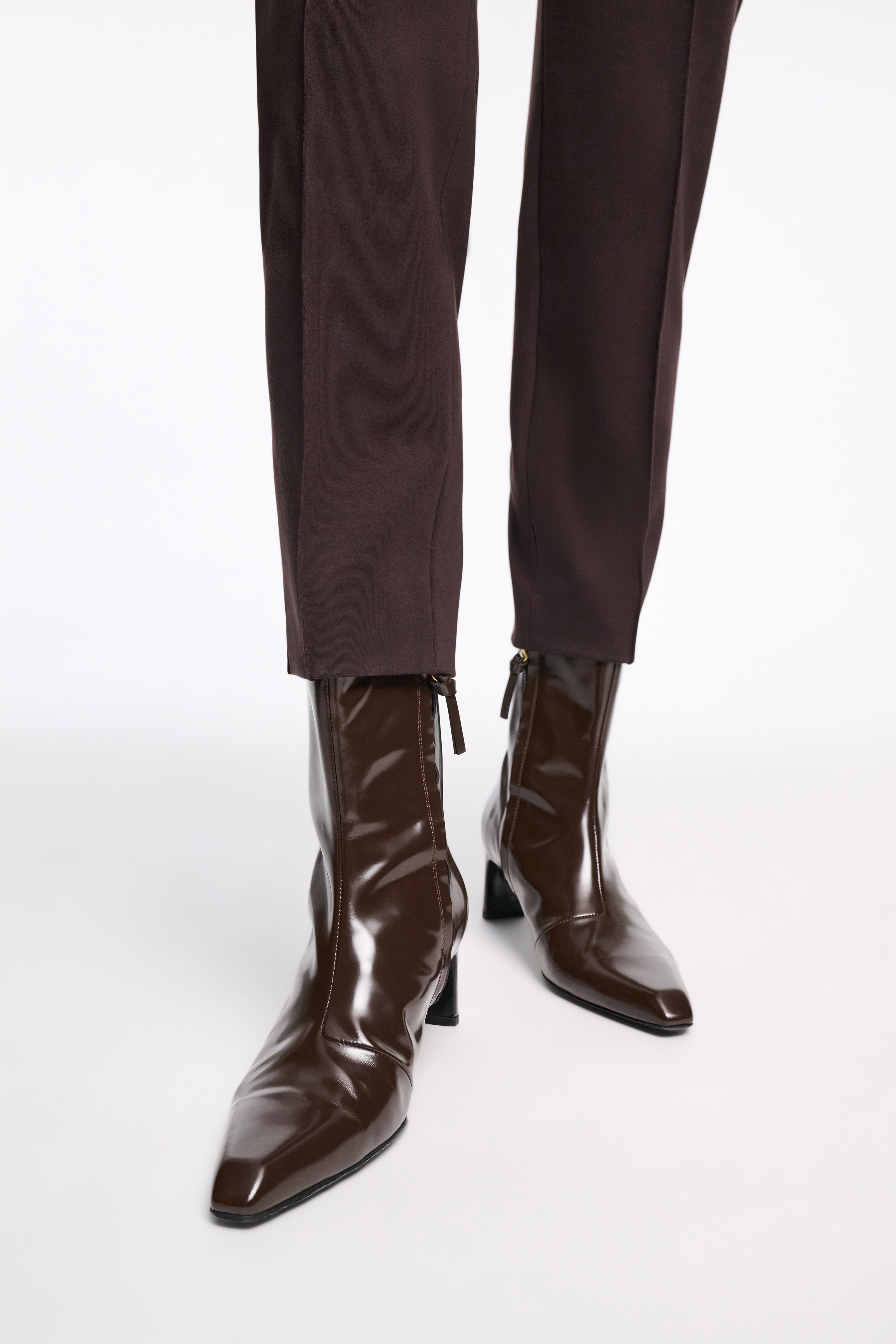SUBTLE SHINE Ankle Boot