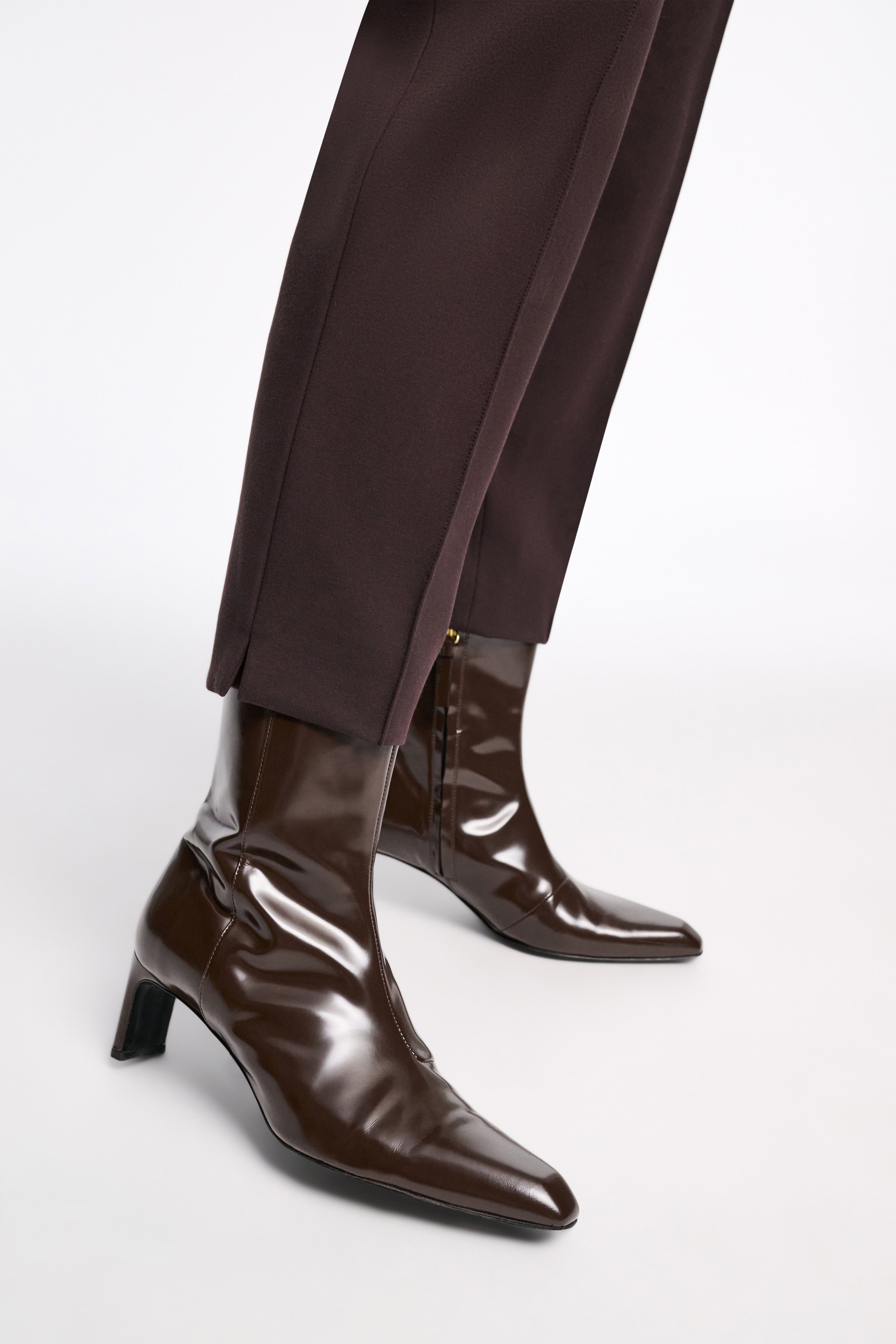 SUBTLE SHINE Ankle Boot