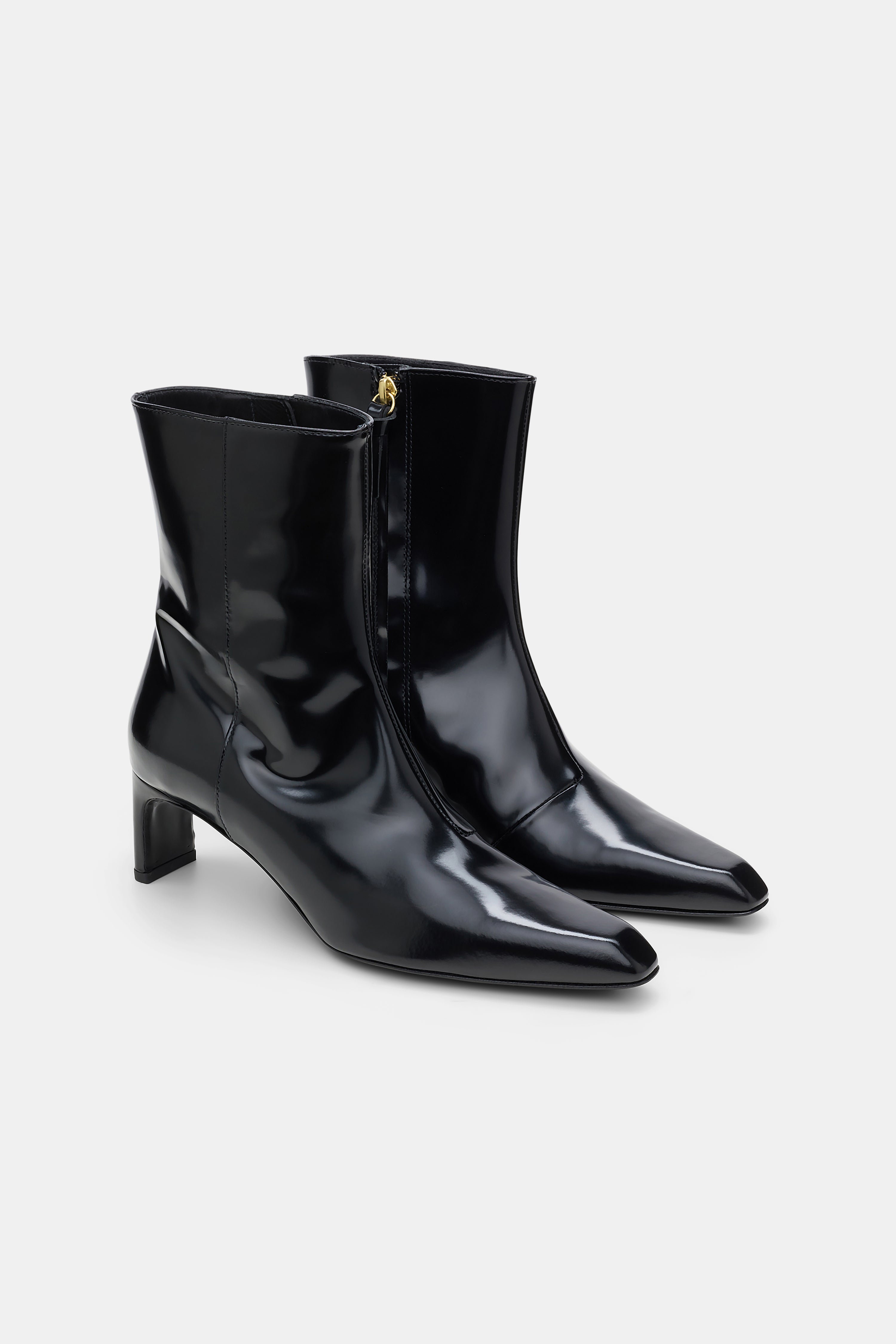 SUBTLE SHINE Ankle Boot