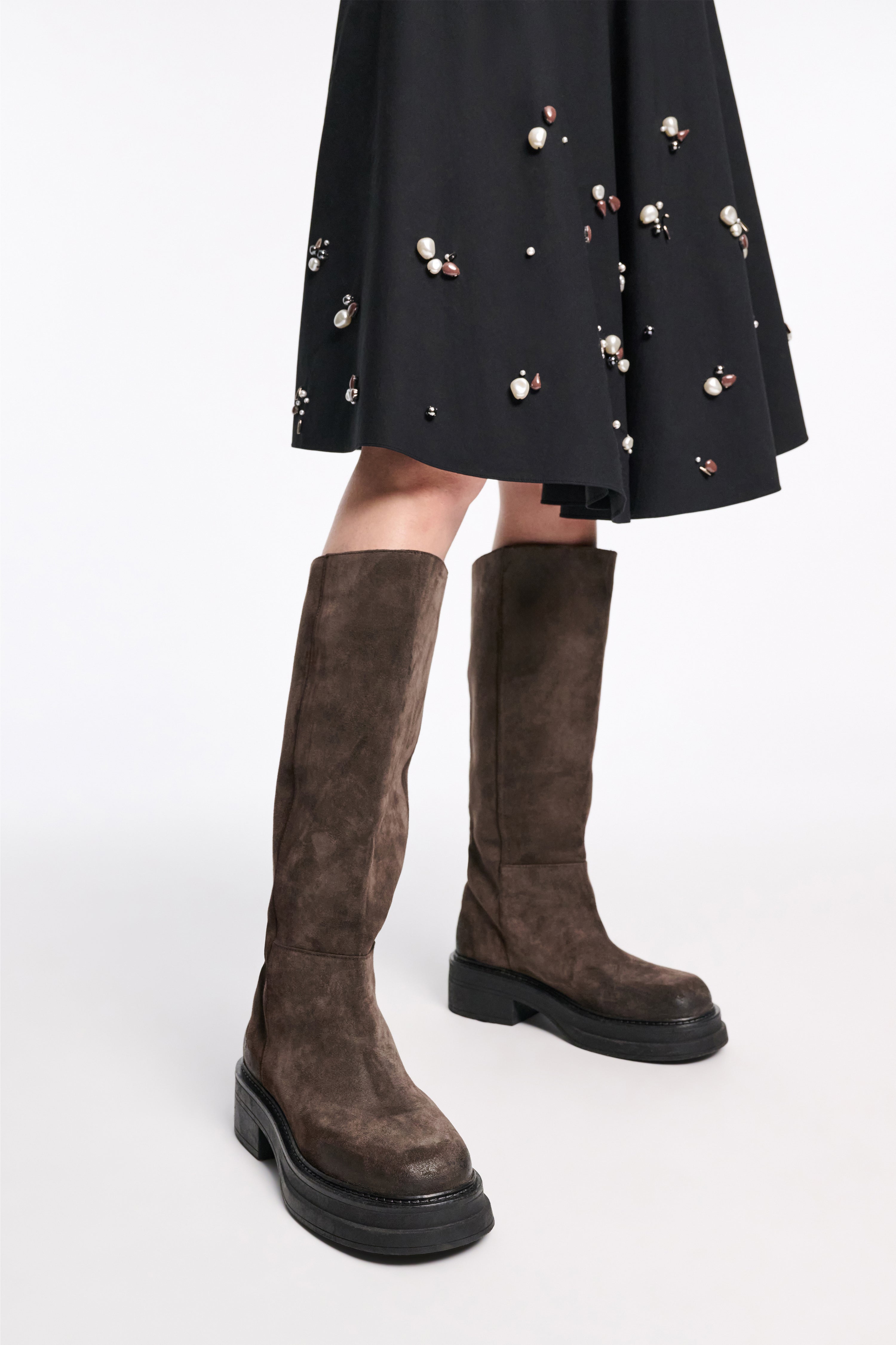 SUEDE SENSATION Knee Boot