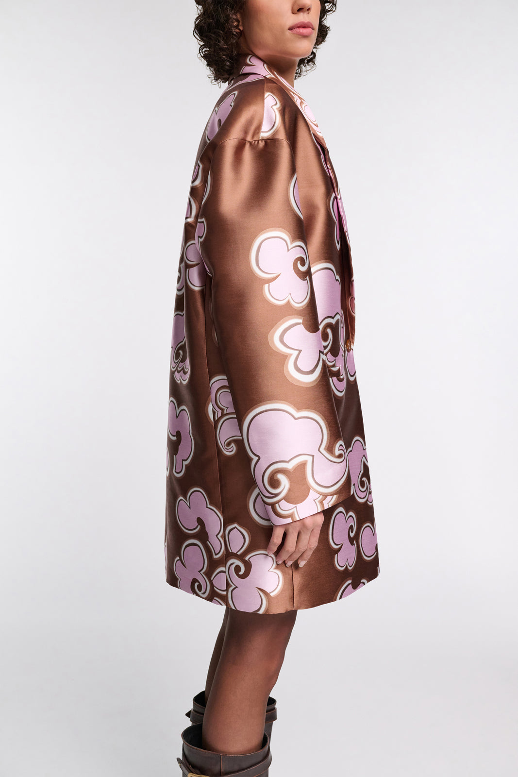 FLORAL STATEMENT coat