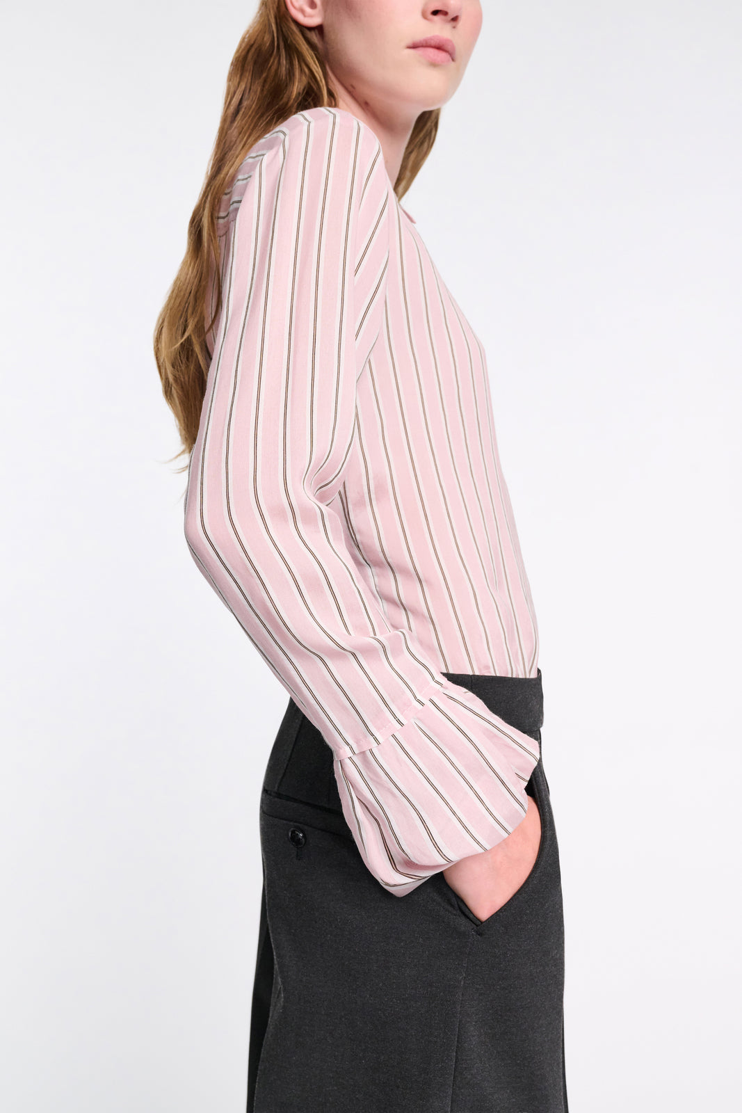 STRIPED EASE blouse