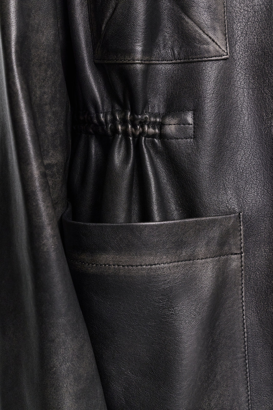 SLEEK STATEMENT I jacket