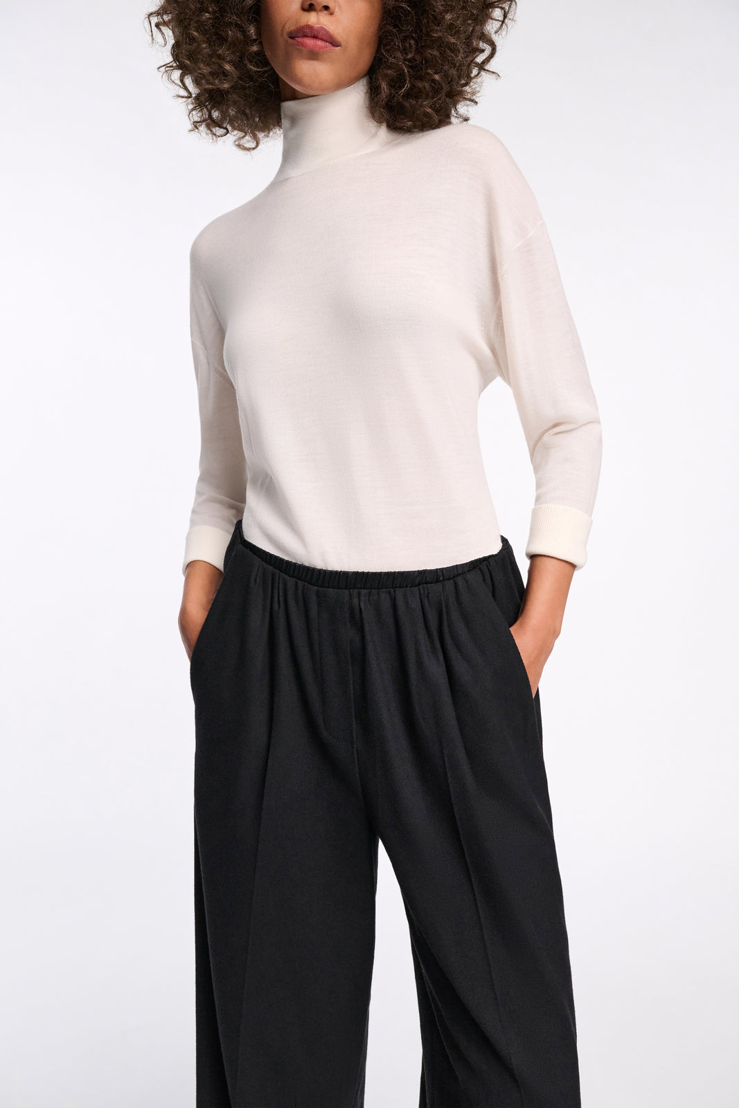 LIGHT SOFTNESS pants
