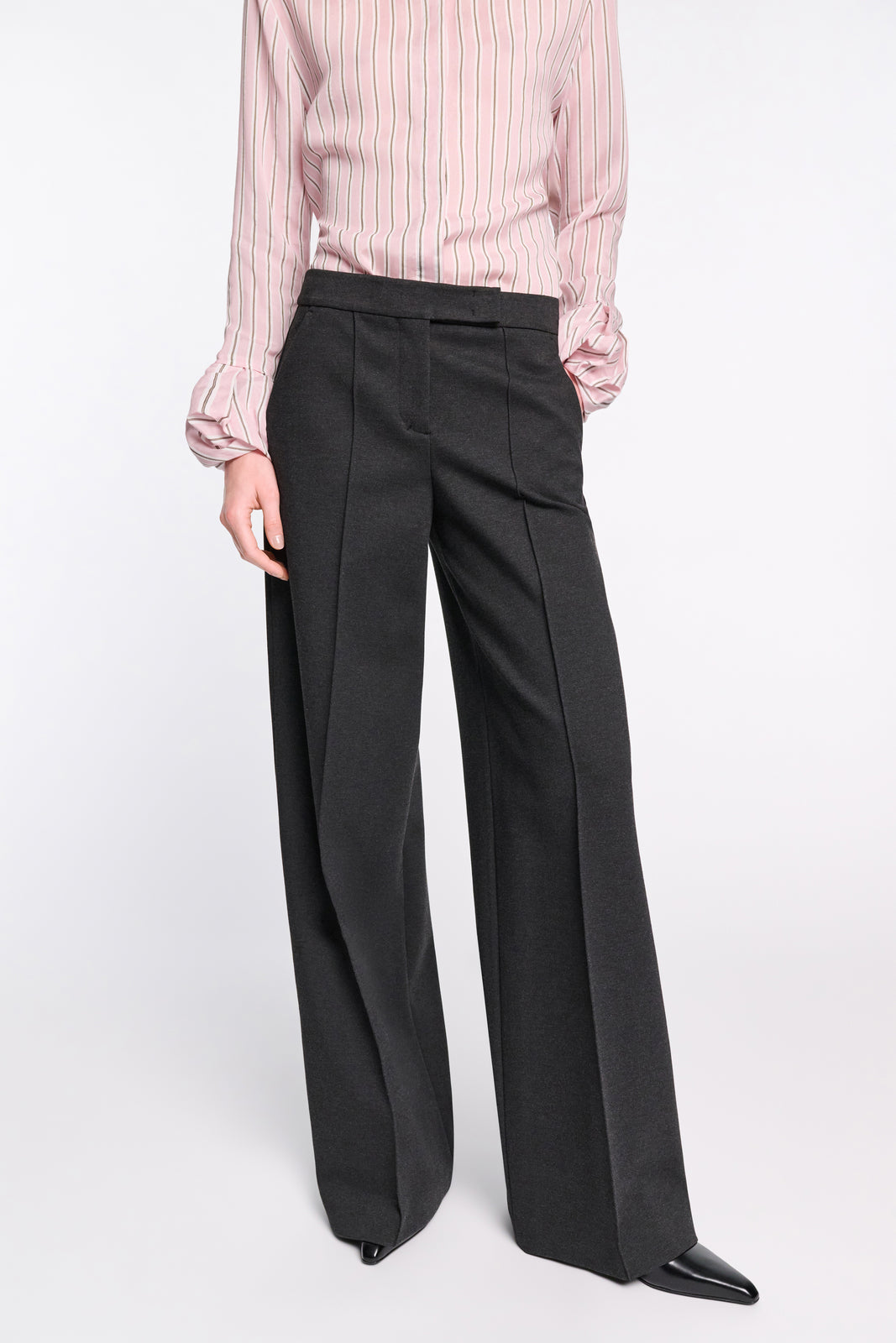 EMOTIONAL ESSENCE pants