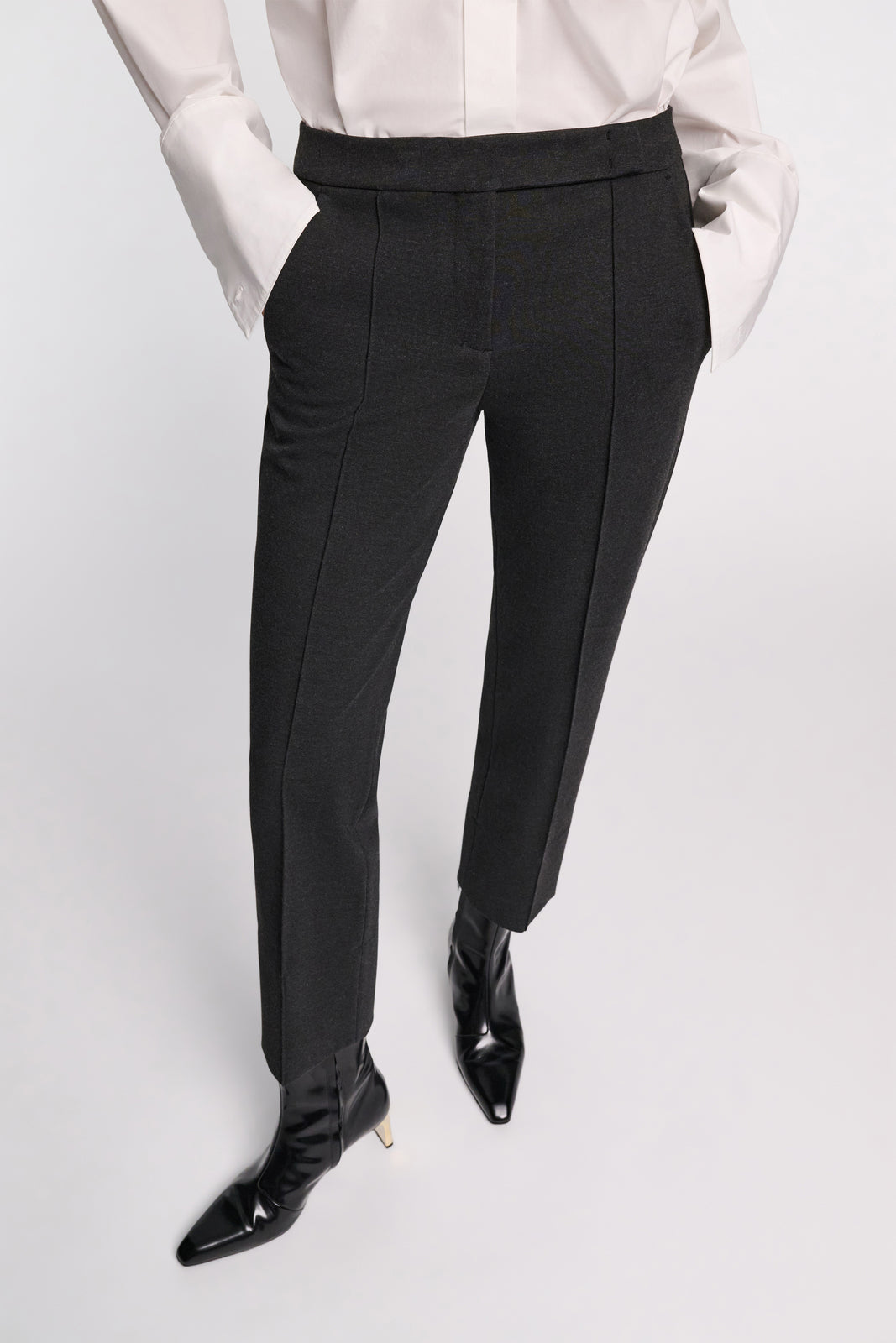 EMOTIONAL ESSENCE pants