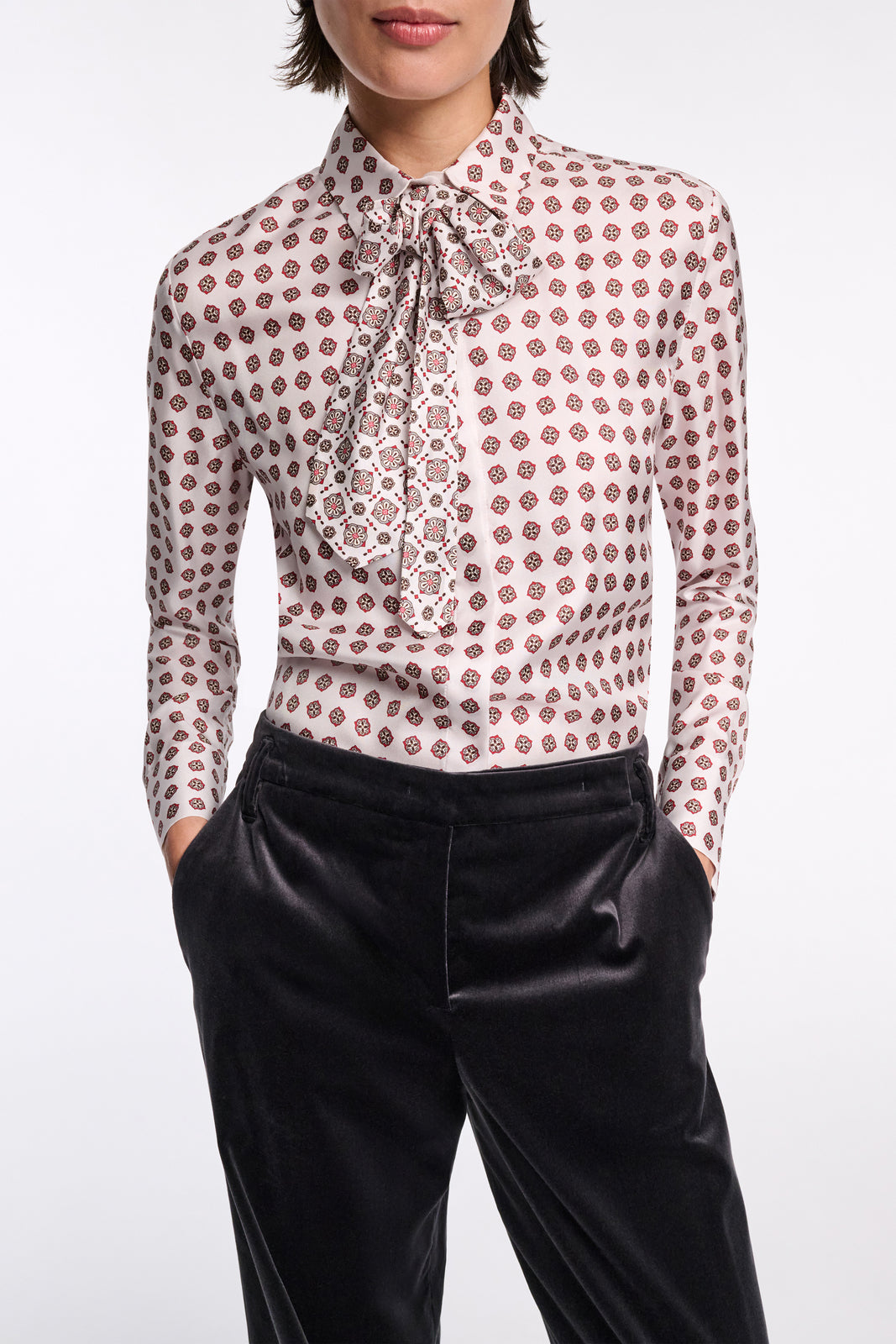 GRAPHIC DREAMS blouse
