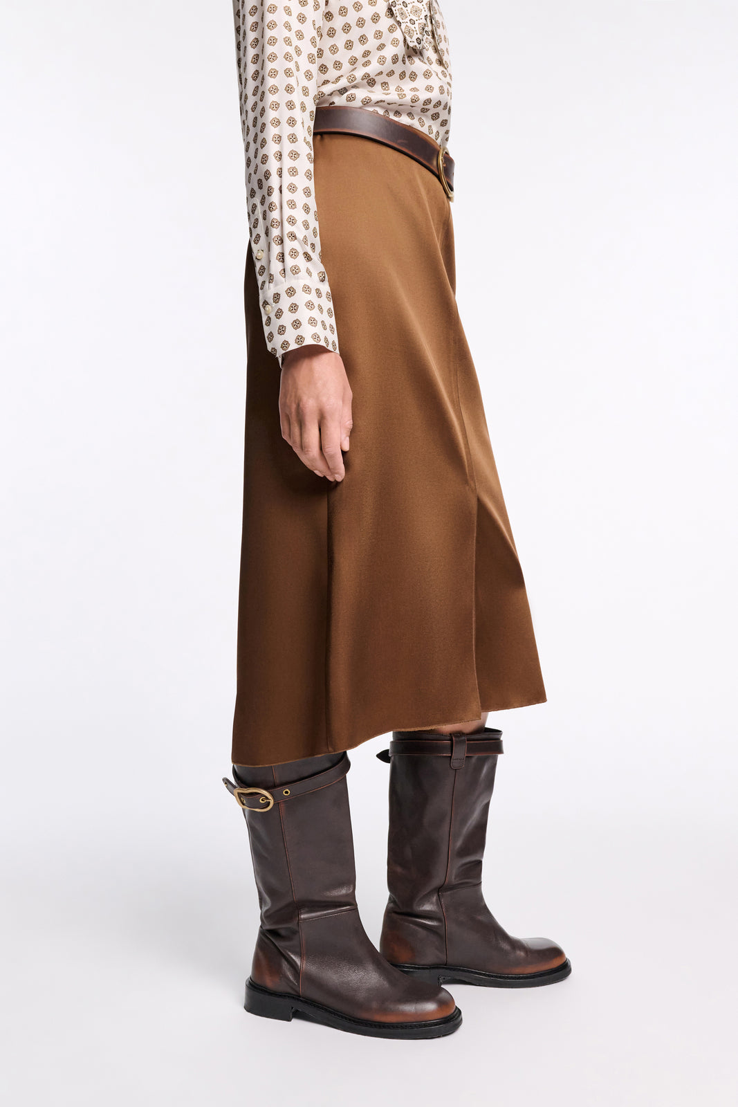 VINTAGE ESSENCE tall boot
