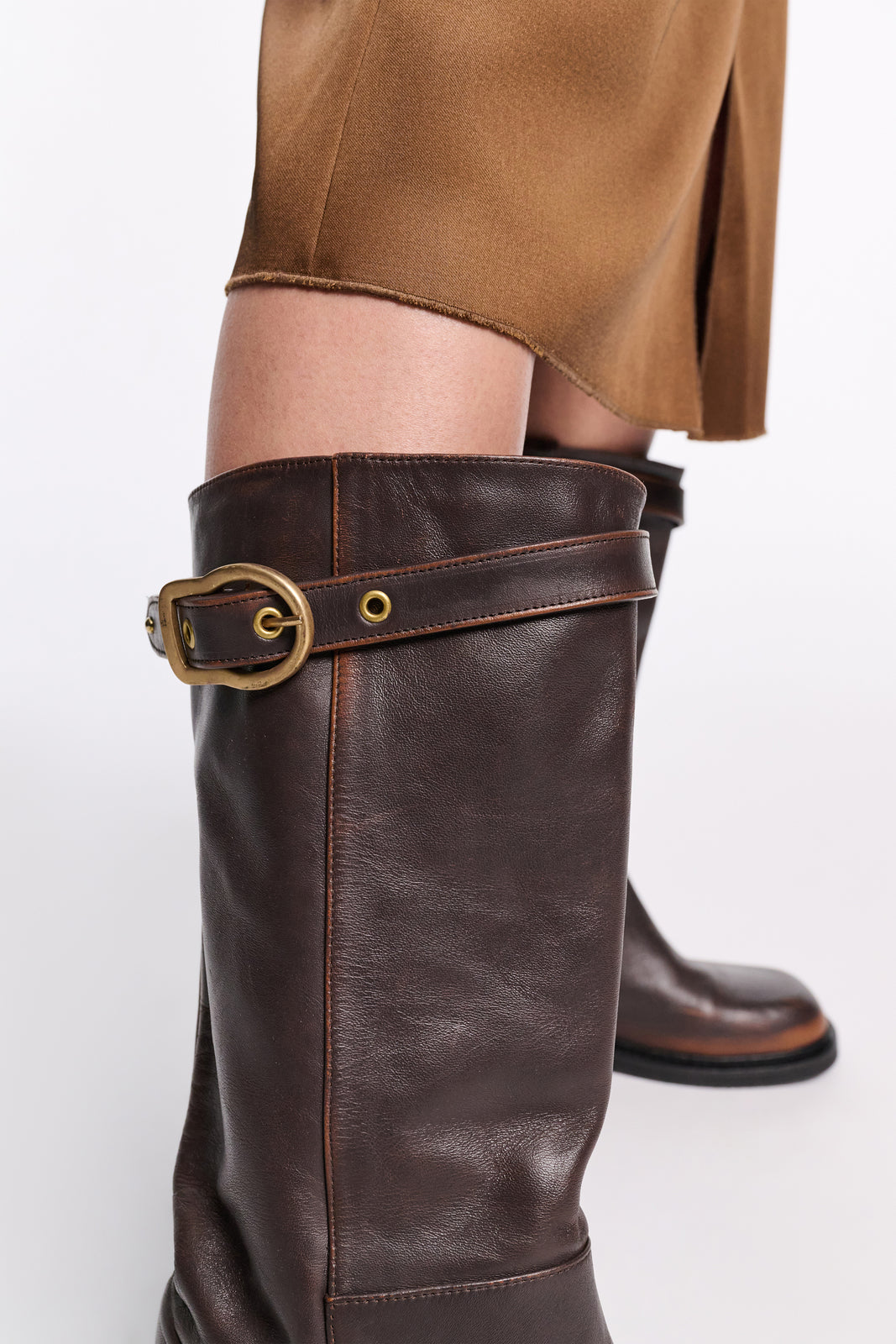 VINTAGE ESSENCE tall boot