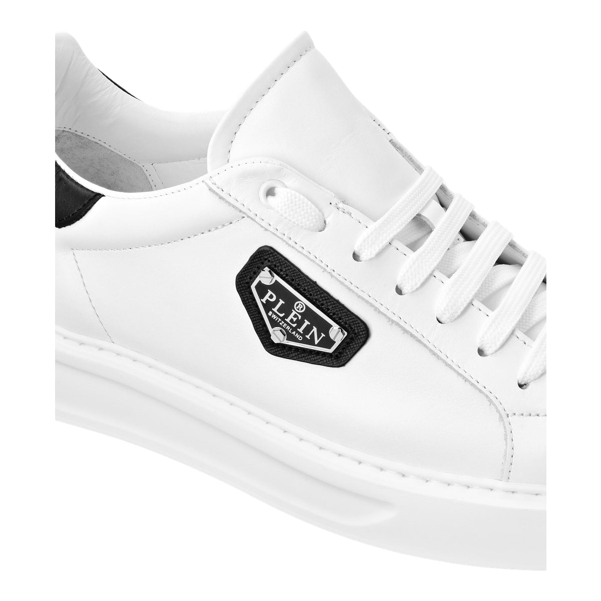 Low-Top Sneakers Titan Plein