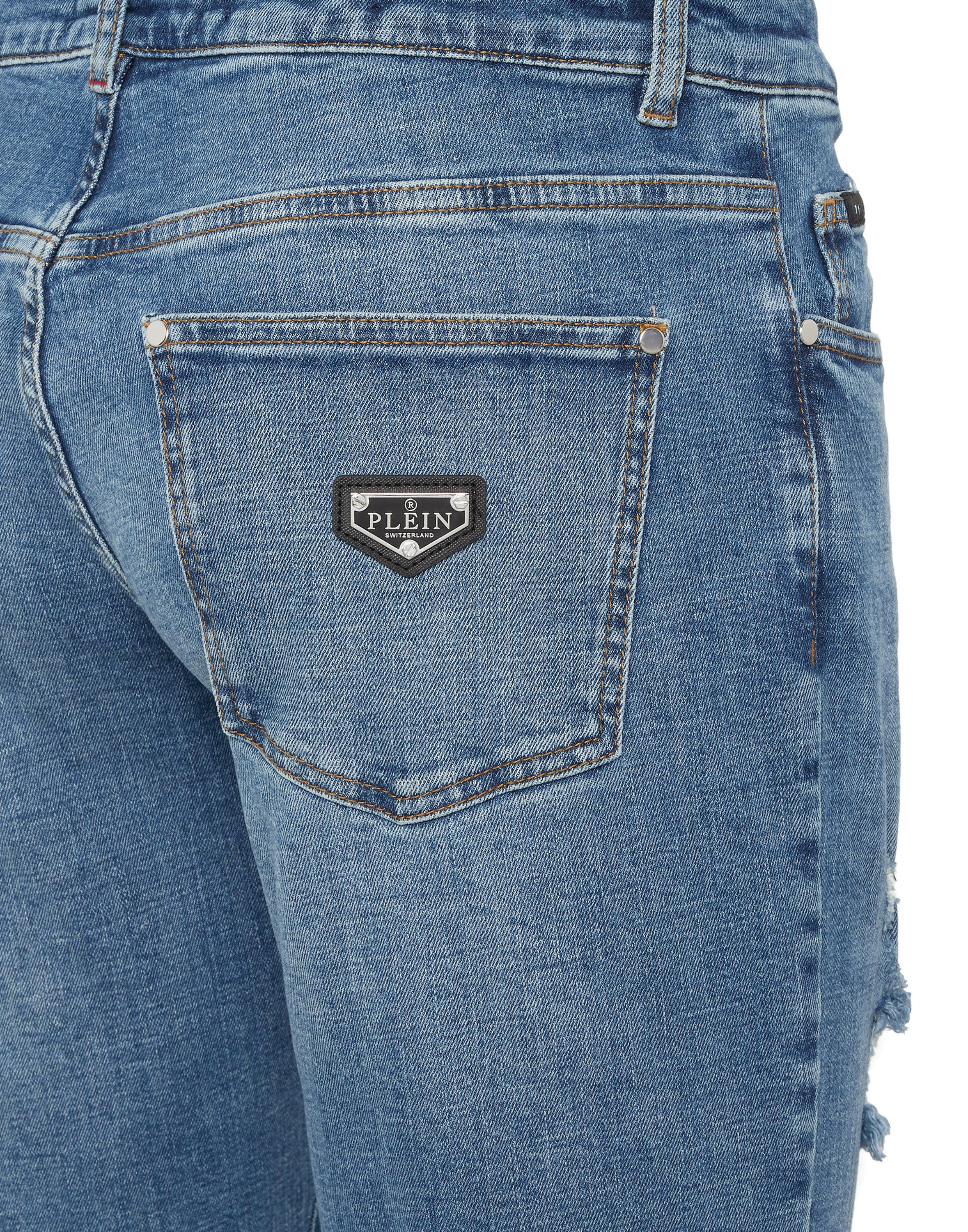 Destroyed Super Straight Cut Jeans