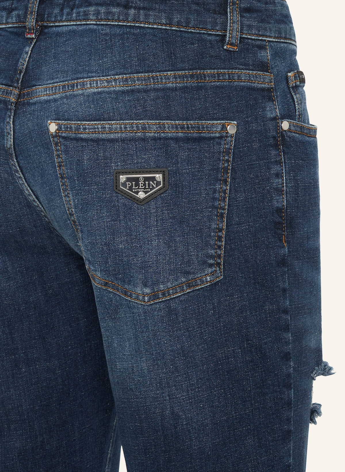Destroyed Super Straight Cut Jeans