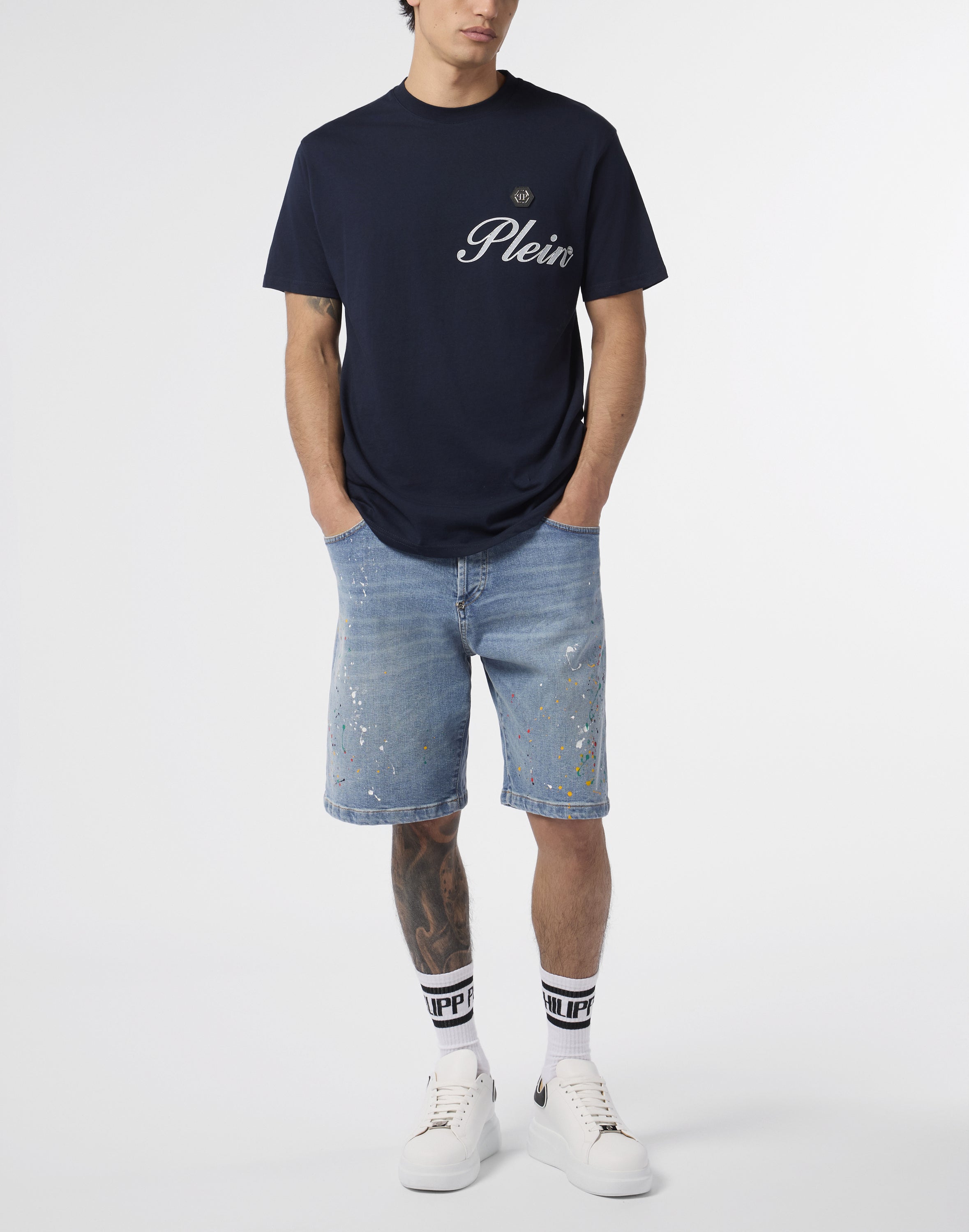 Round Neck T-Shirt Signature