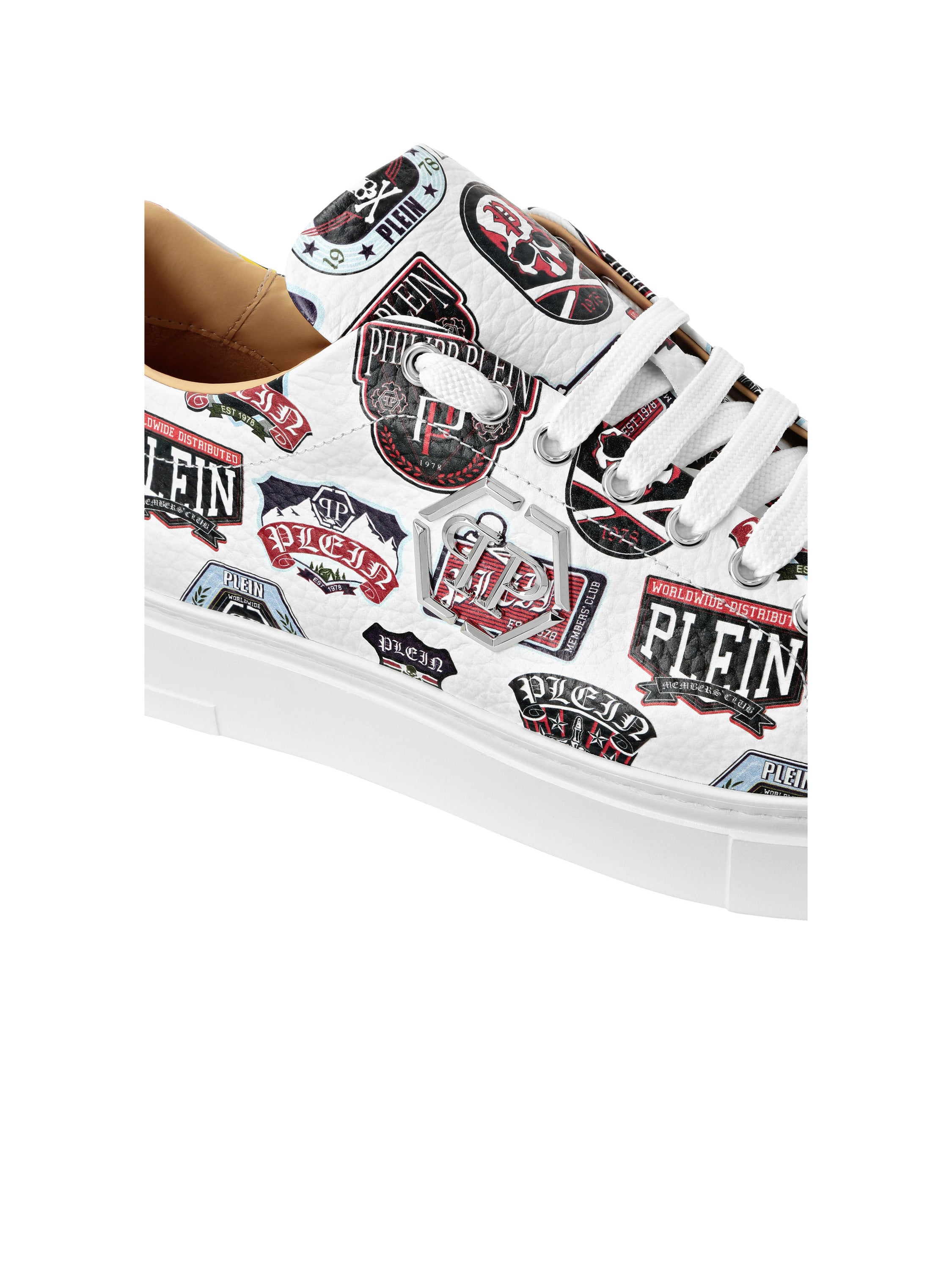 Low-Top Sneakers Carson Patches