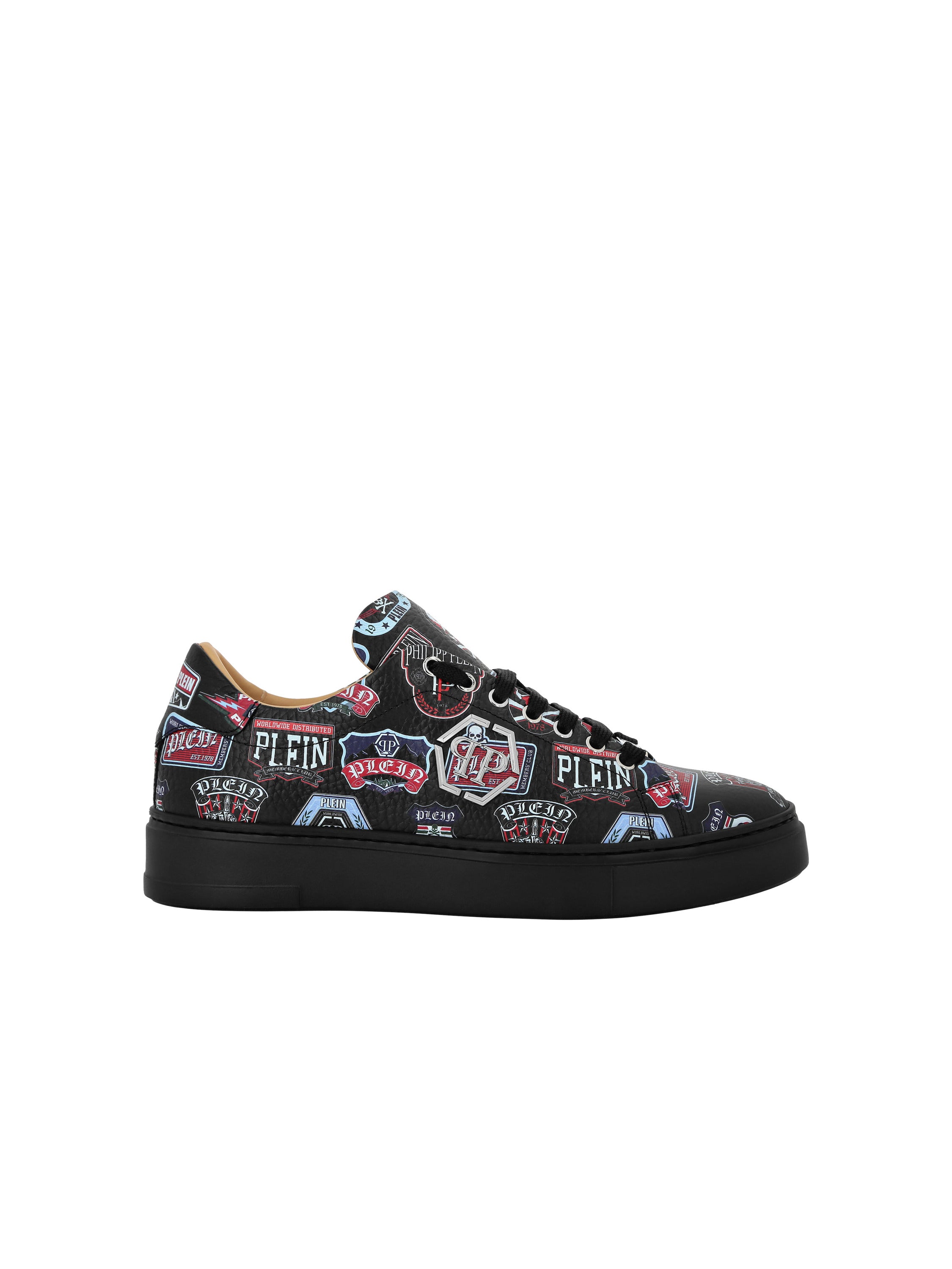 Low-Top Sneakers Carson Patches