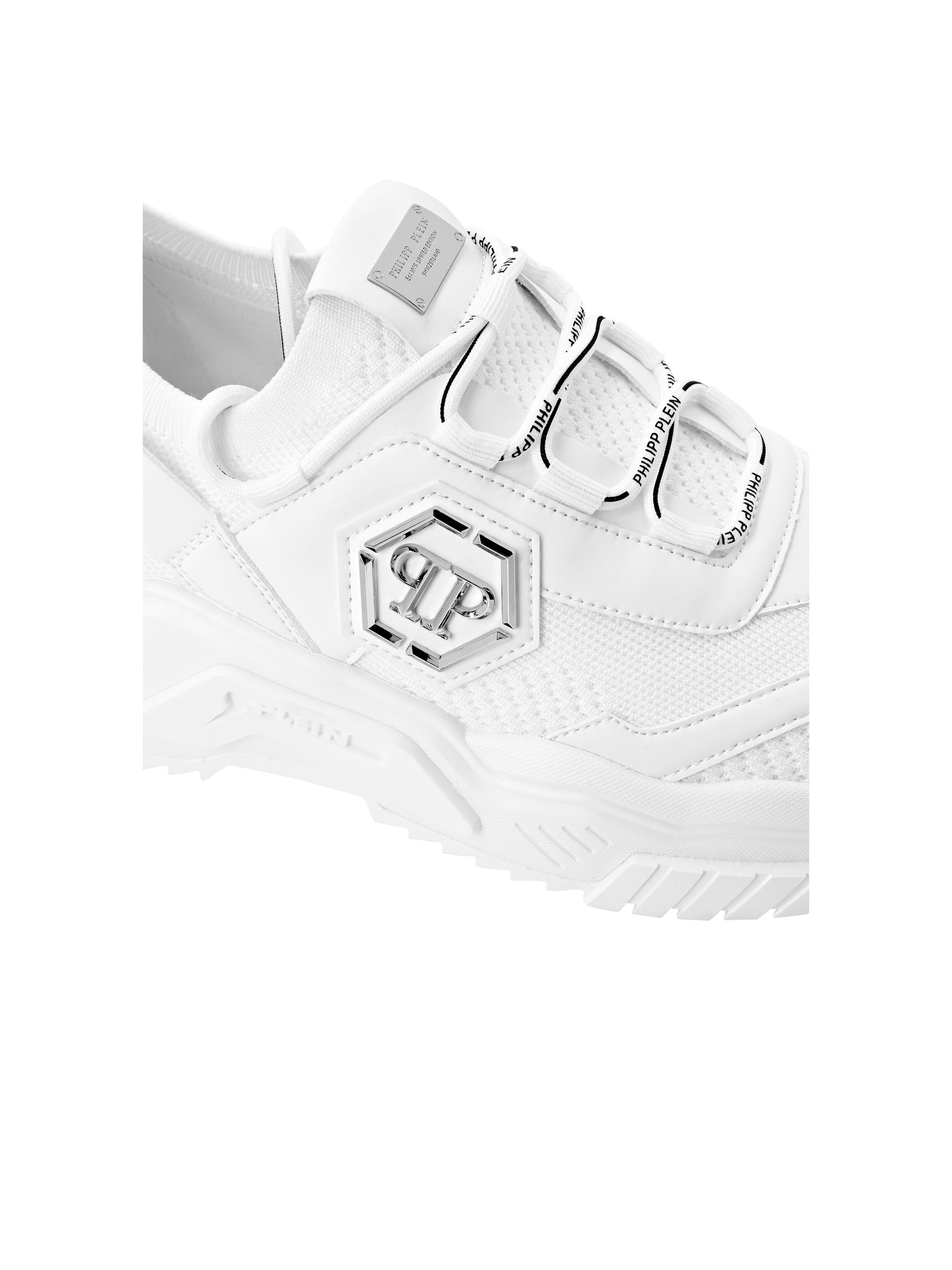 Low-Top Sneakers Predator