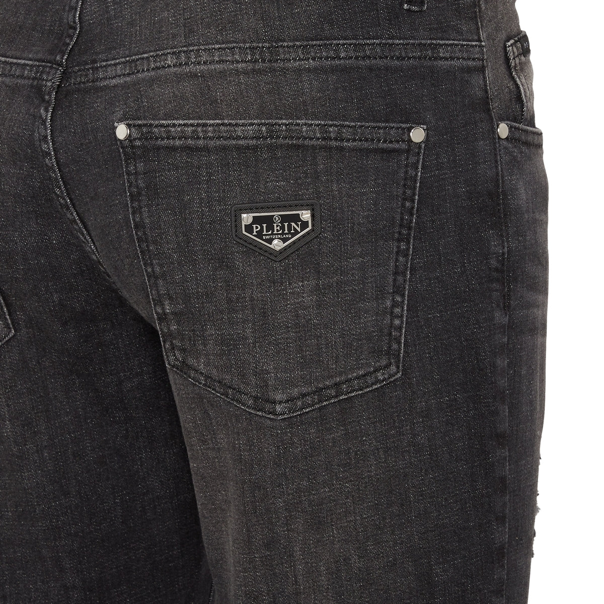 Destroyed Super Straight Cut Jeans