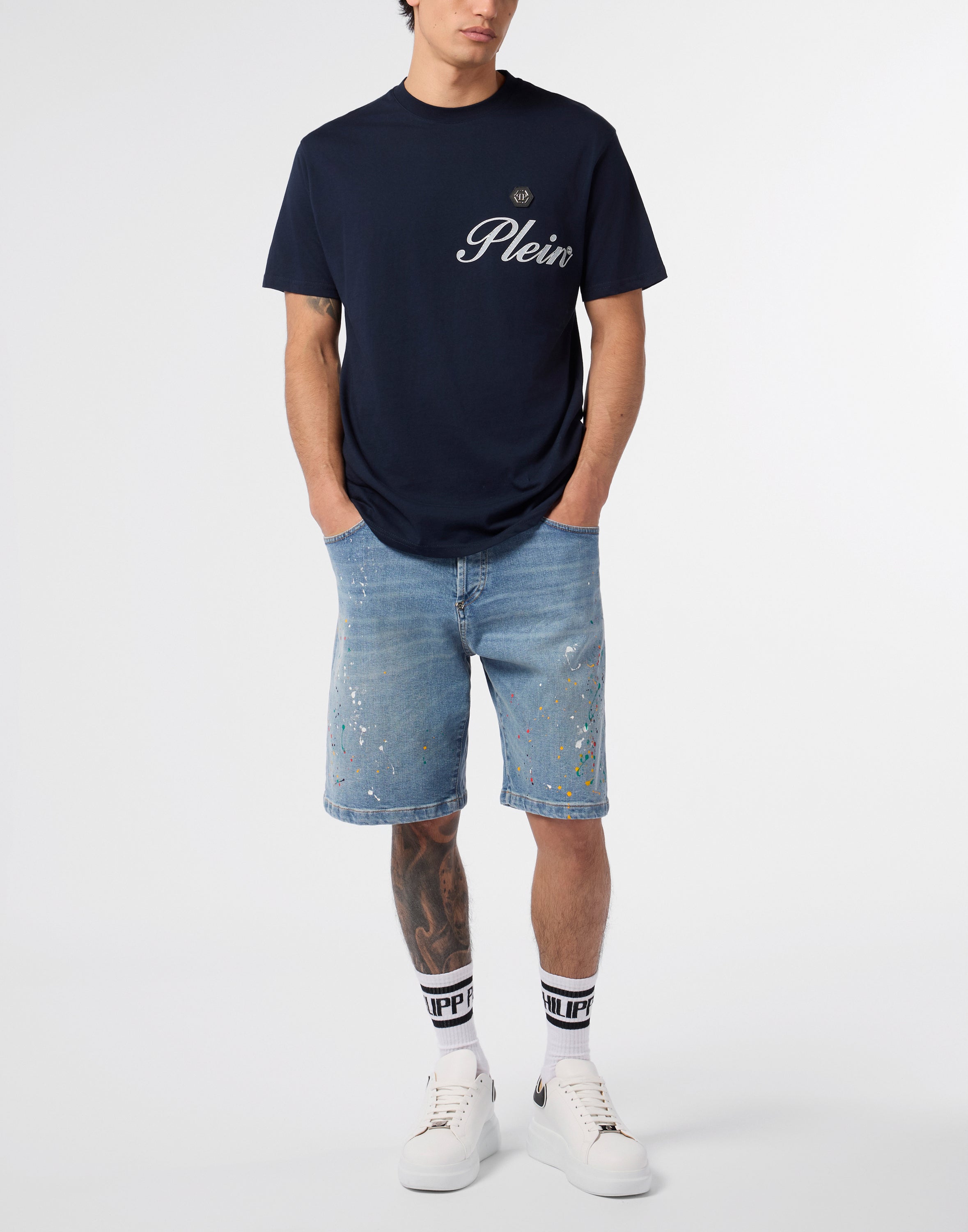Round Neck T-Shirt Signature