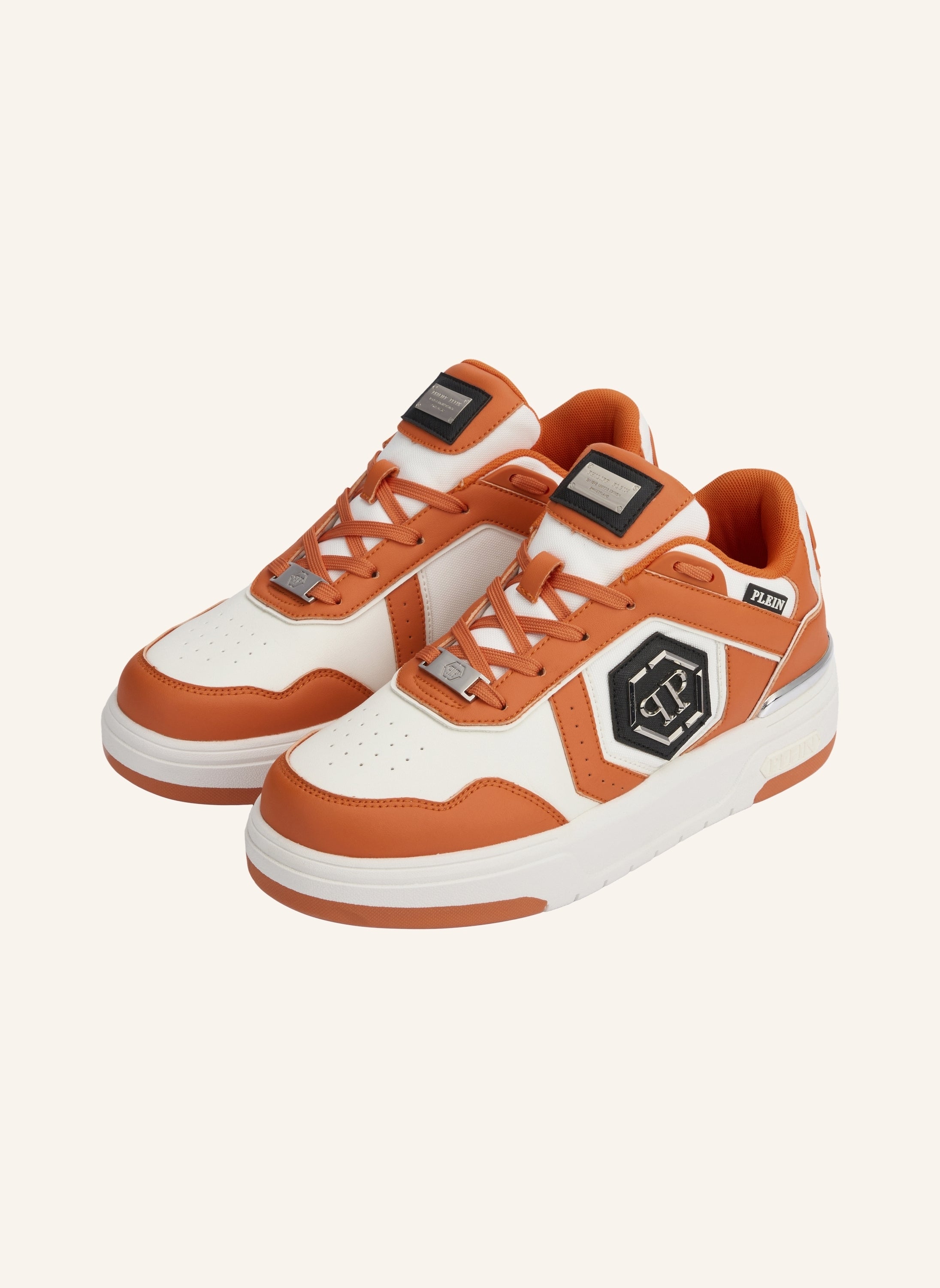 Low-Top Sneakers SK8R