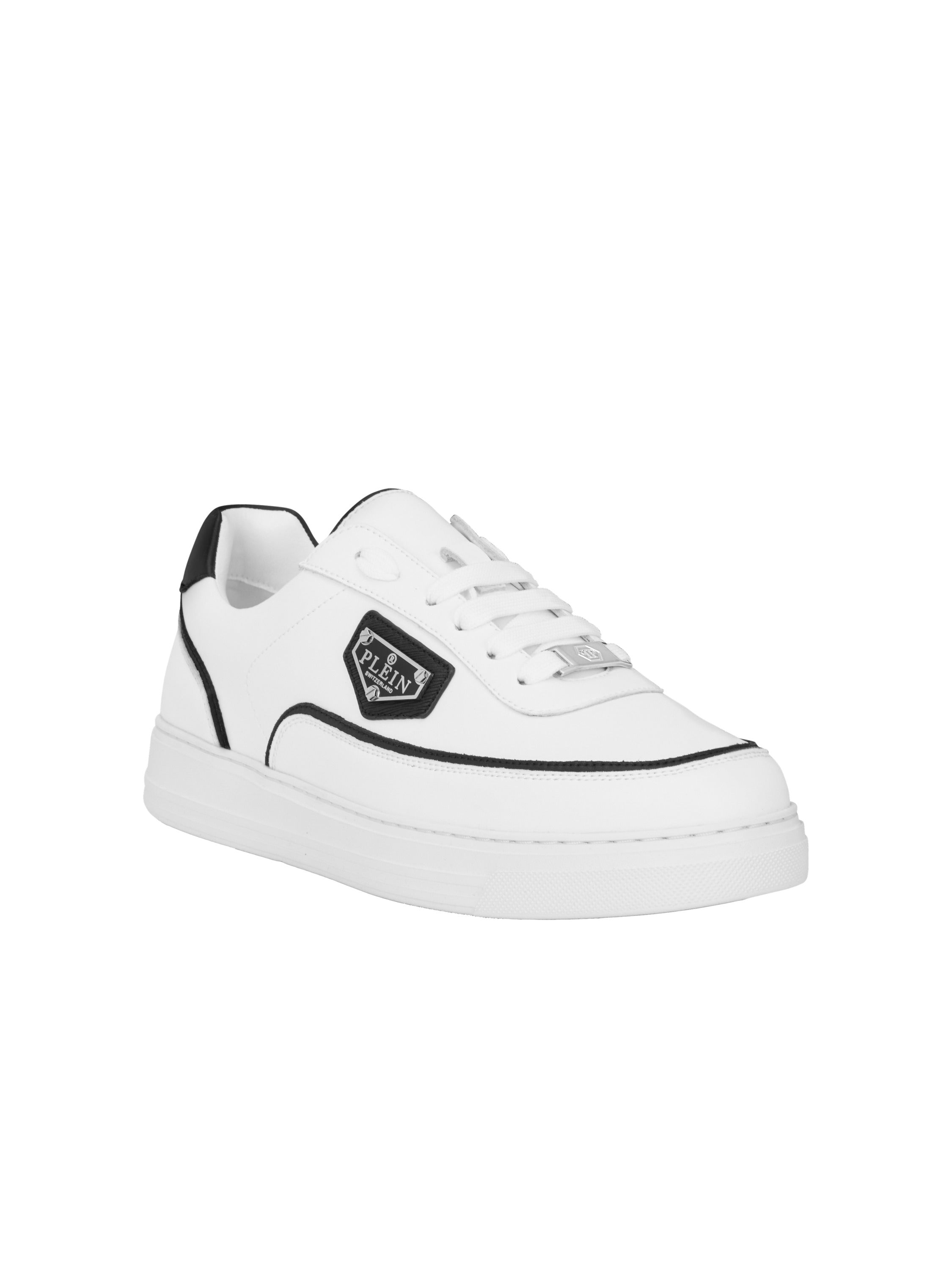 Low-Top Sneakers TRIANGLE