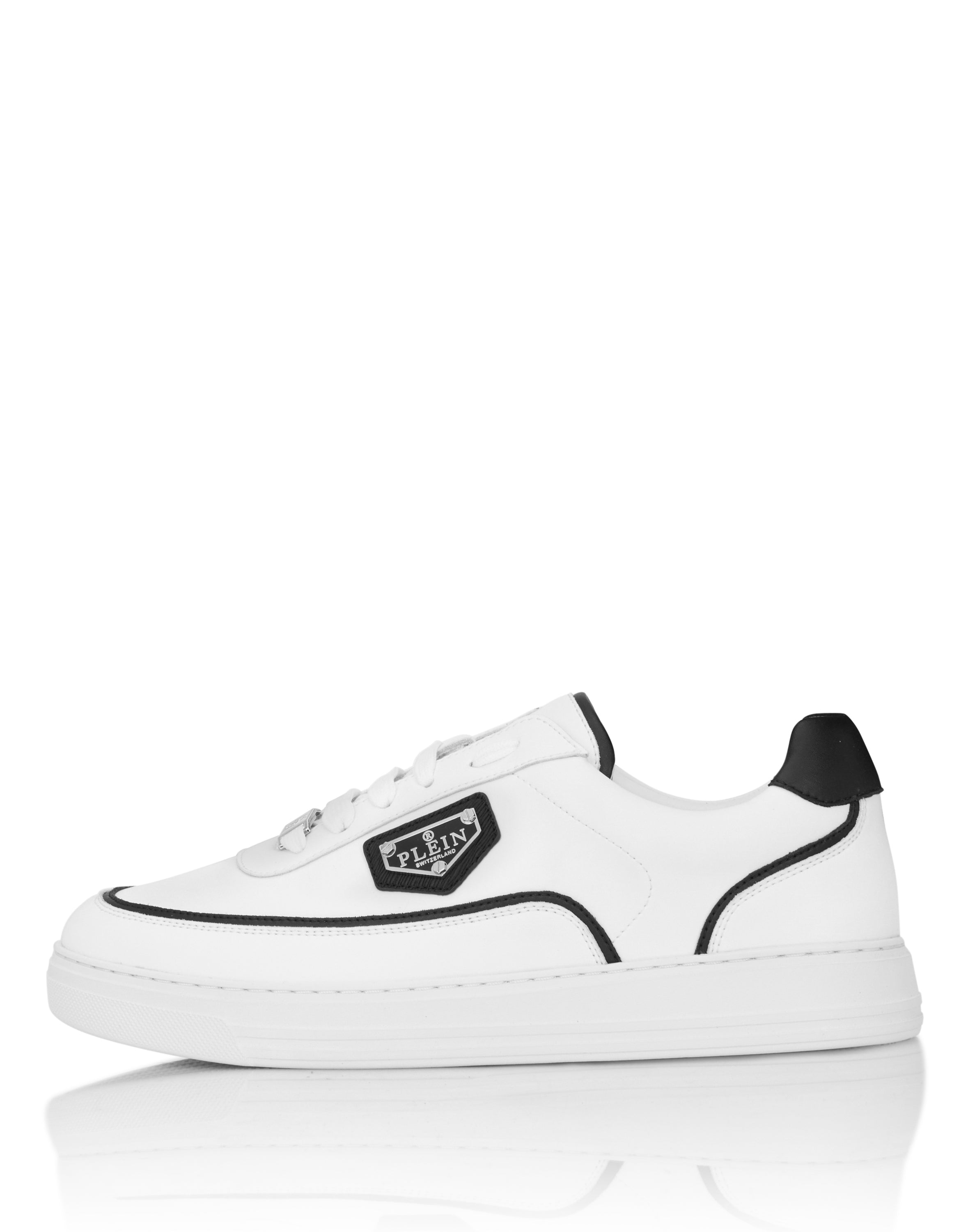 Low-Top Sneakers TRIANGLE